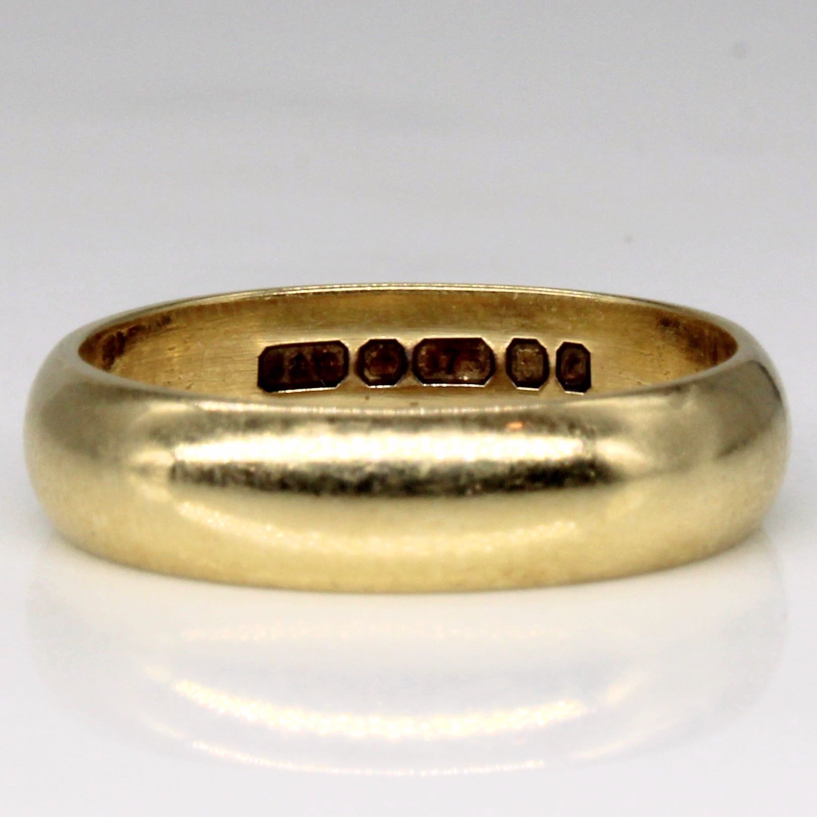 1977 9k Yellow Gold Band | SZ 5.5 |