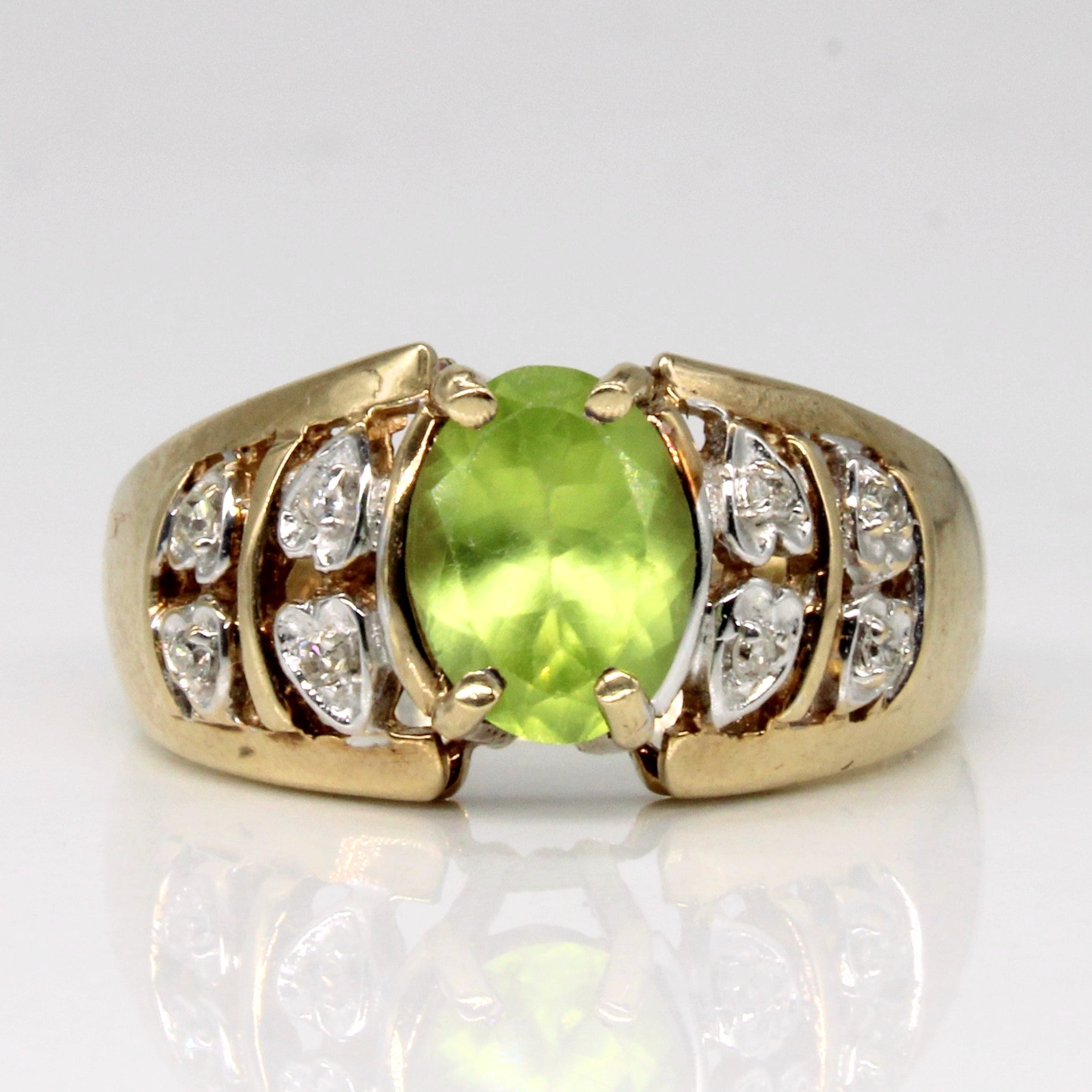 Peridot & Diamond Cocktail Ring | 1.10ct, 0.04ctw | SZ 7 |