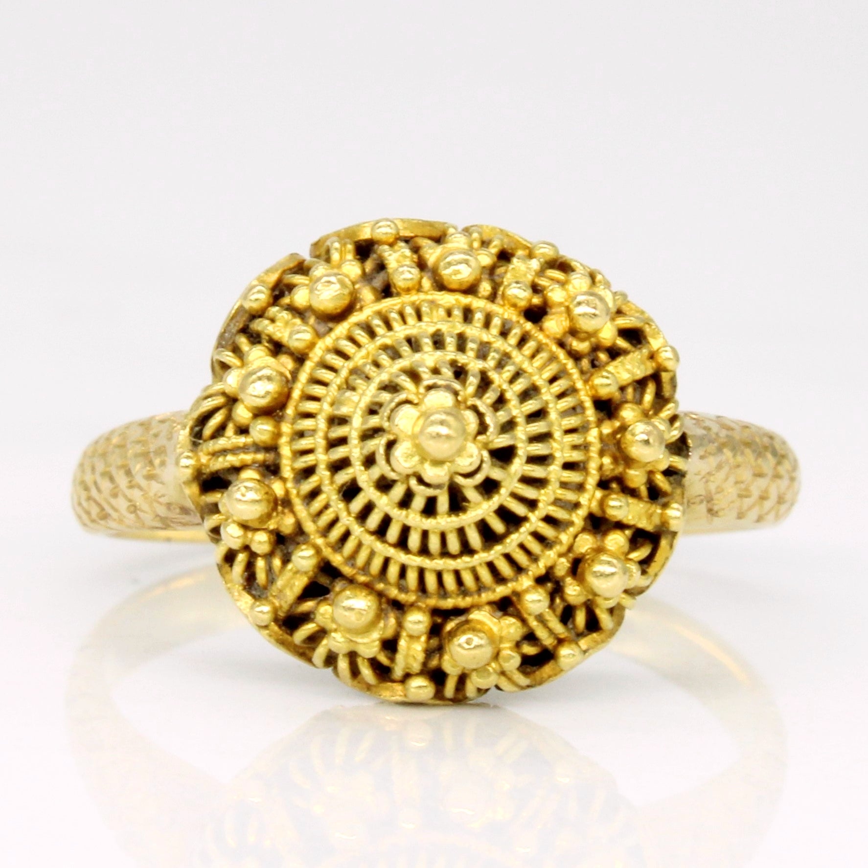 22k Yellow Gold Ring | SZ 6.5 |