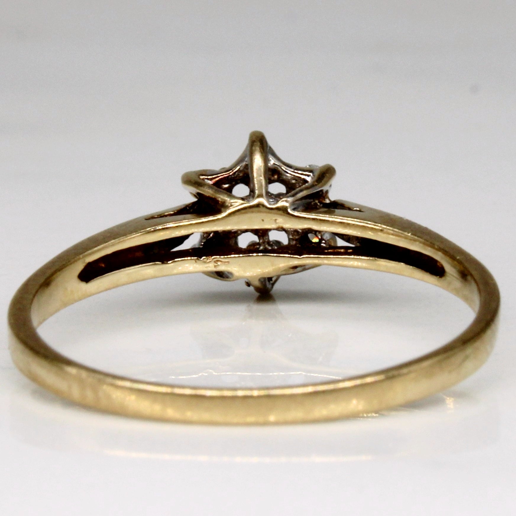 Diamond Cluster Ring | 0.03ctw | SZ 6.75 |