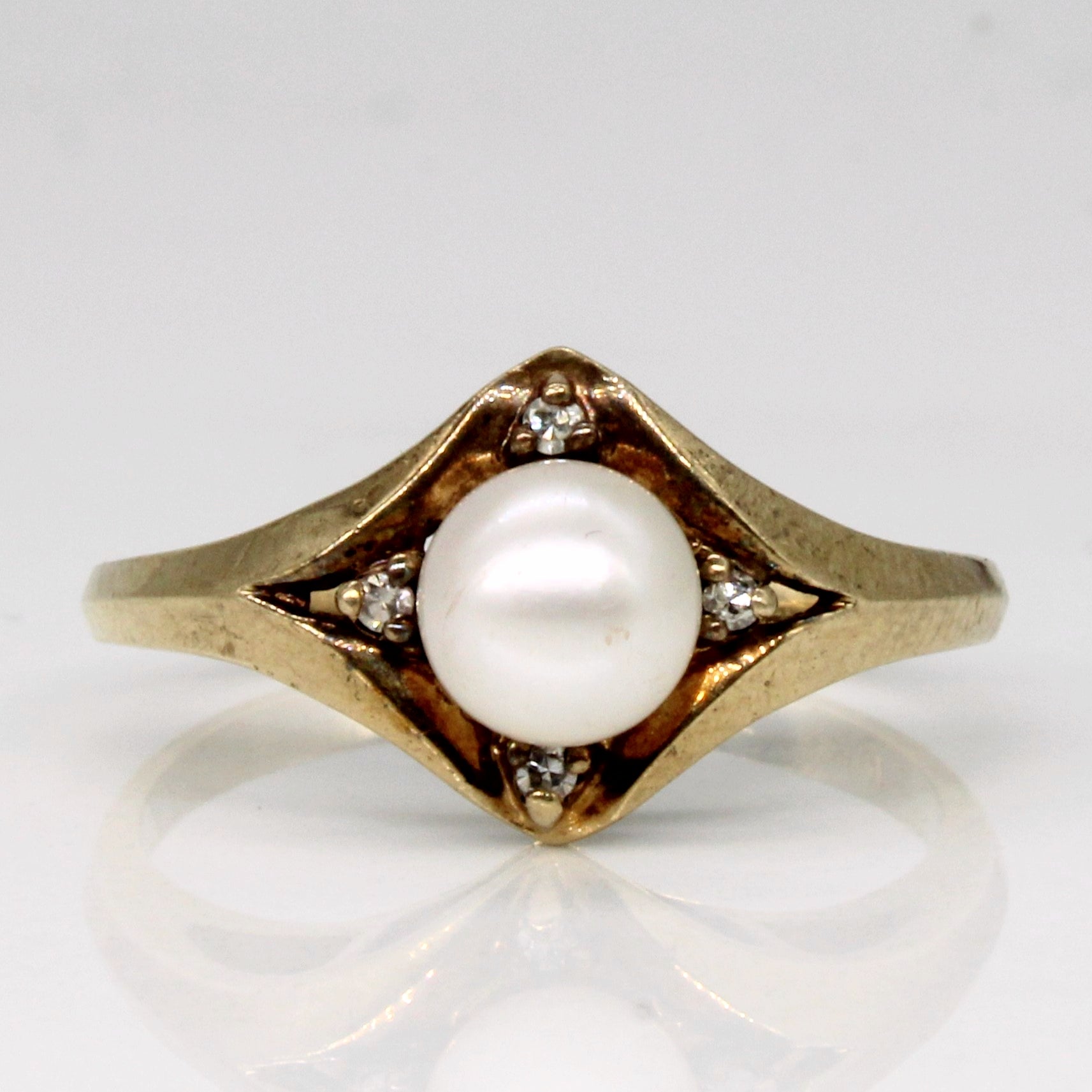 Pearl & Diamond Ring | 0.02ctw | SZ 6 |