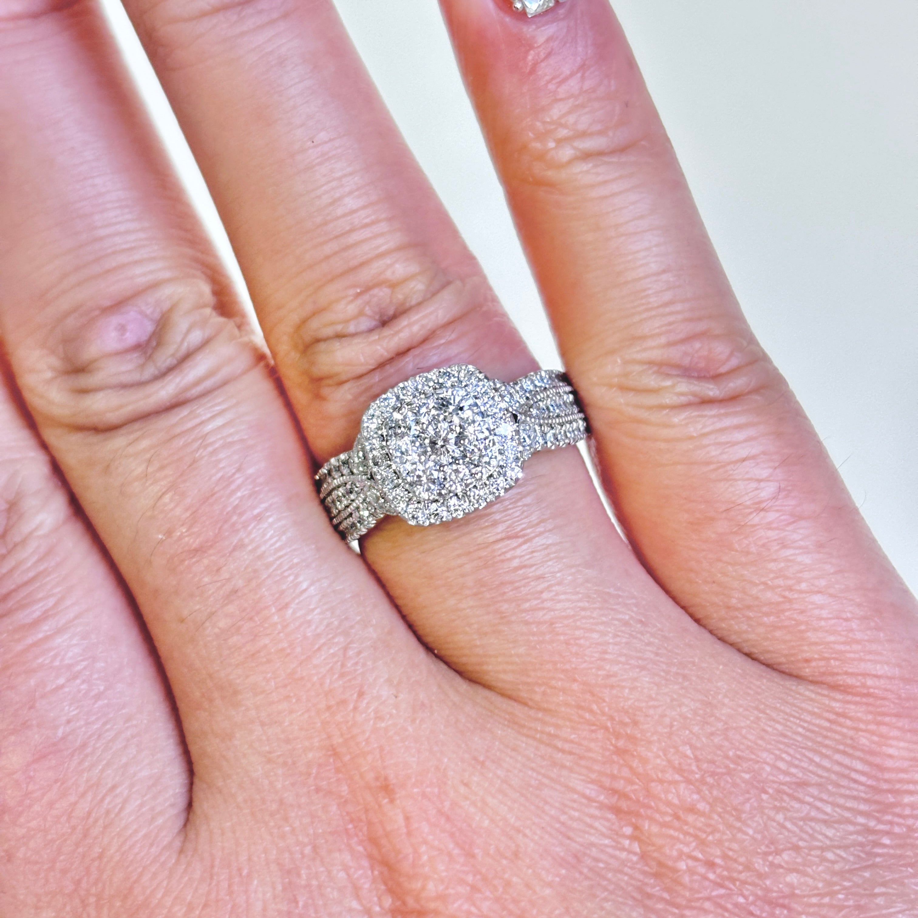 14k White Gold Cluster Diamond Engagement Ring | 0.99ctw | SZ 7