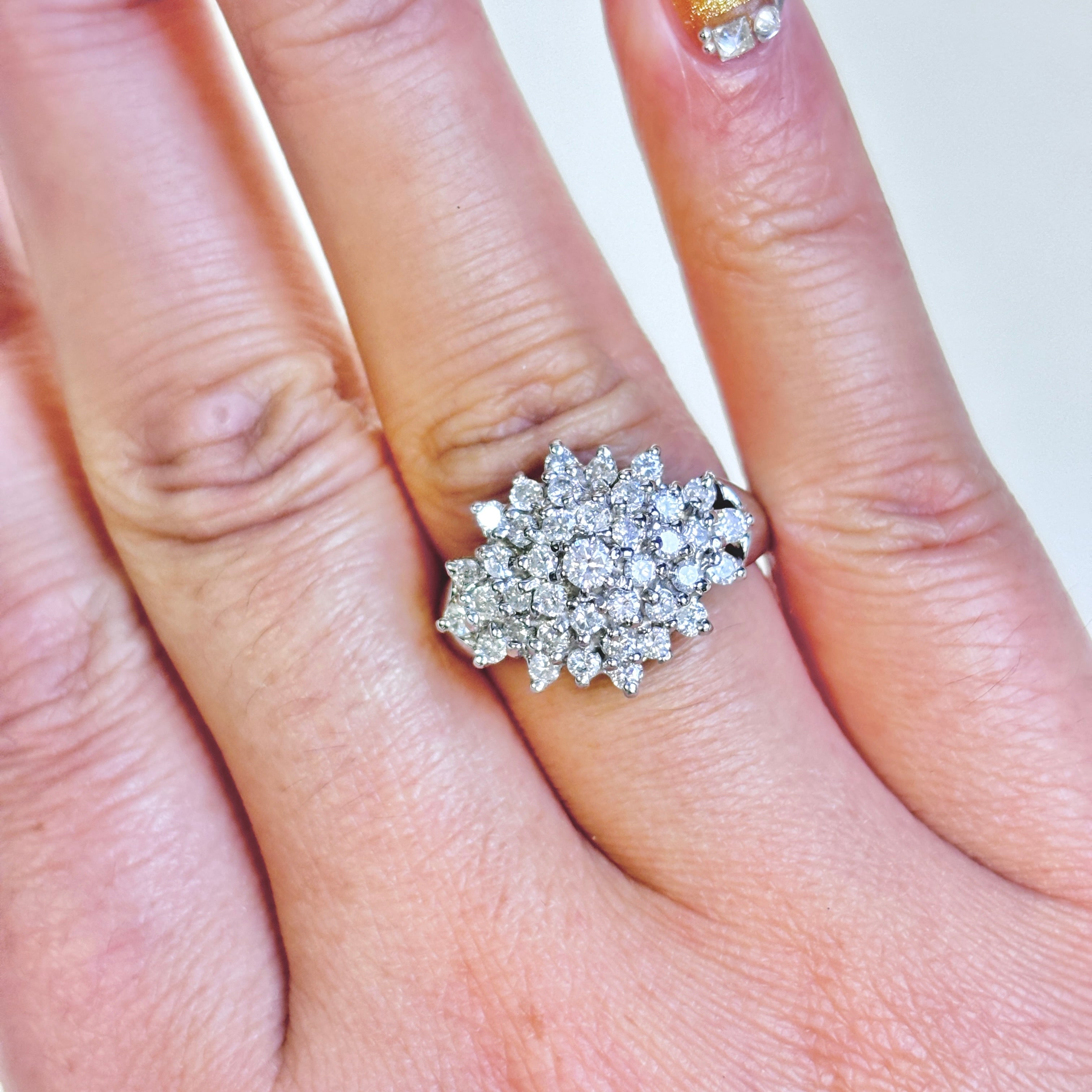 14k White Gold Cluster Diamond Ring | 0.58ctw | SZ 7