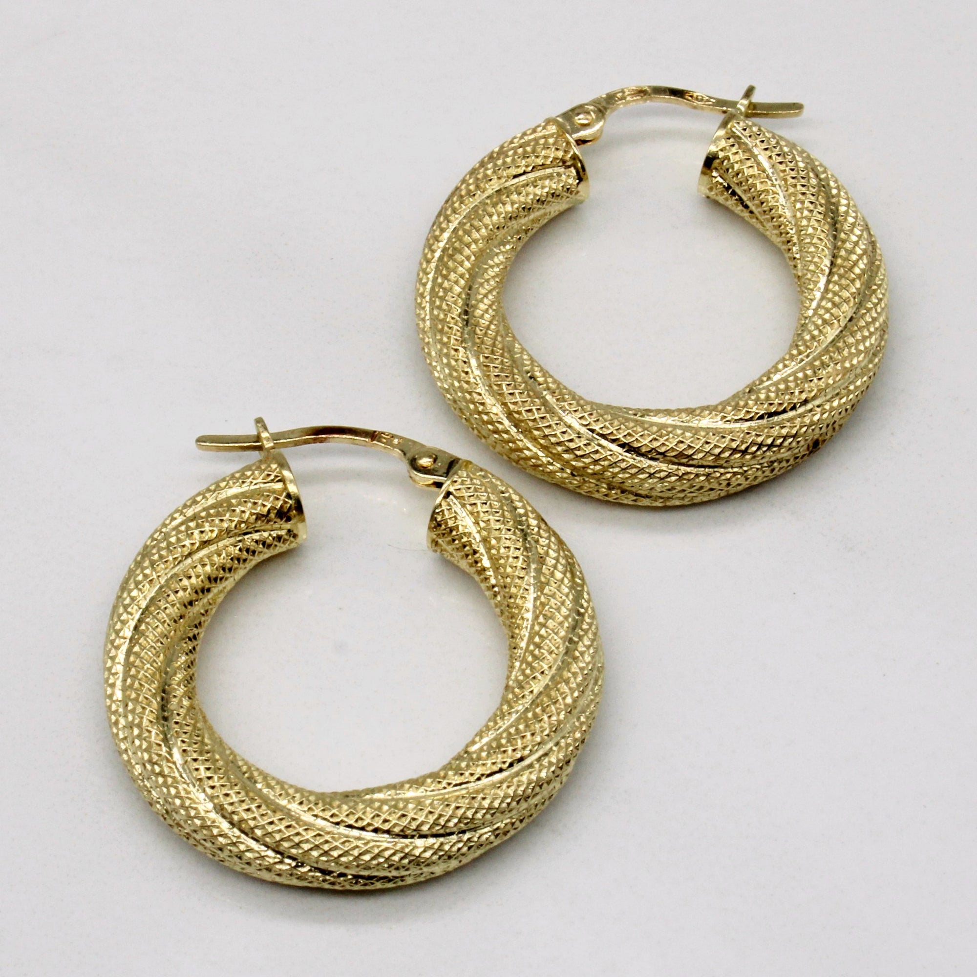 18k Yellow Gold Hoop Earrings