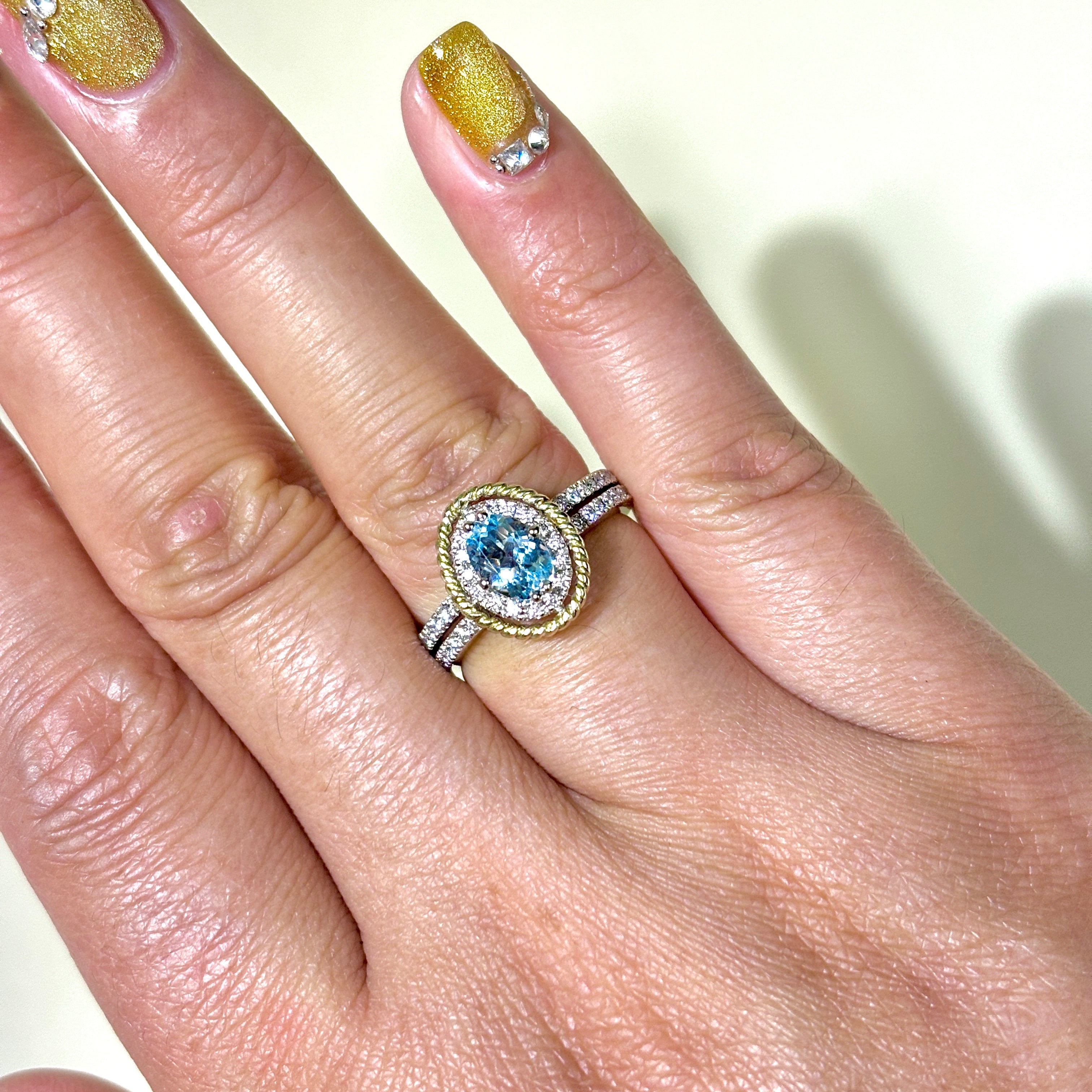 Bague en aigue-marine et diamants | 0,65 ct, 0,27 ct au total | Taille 5,5 