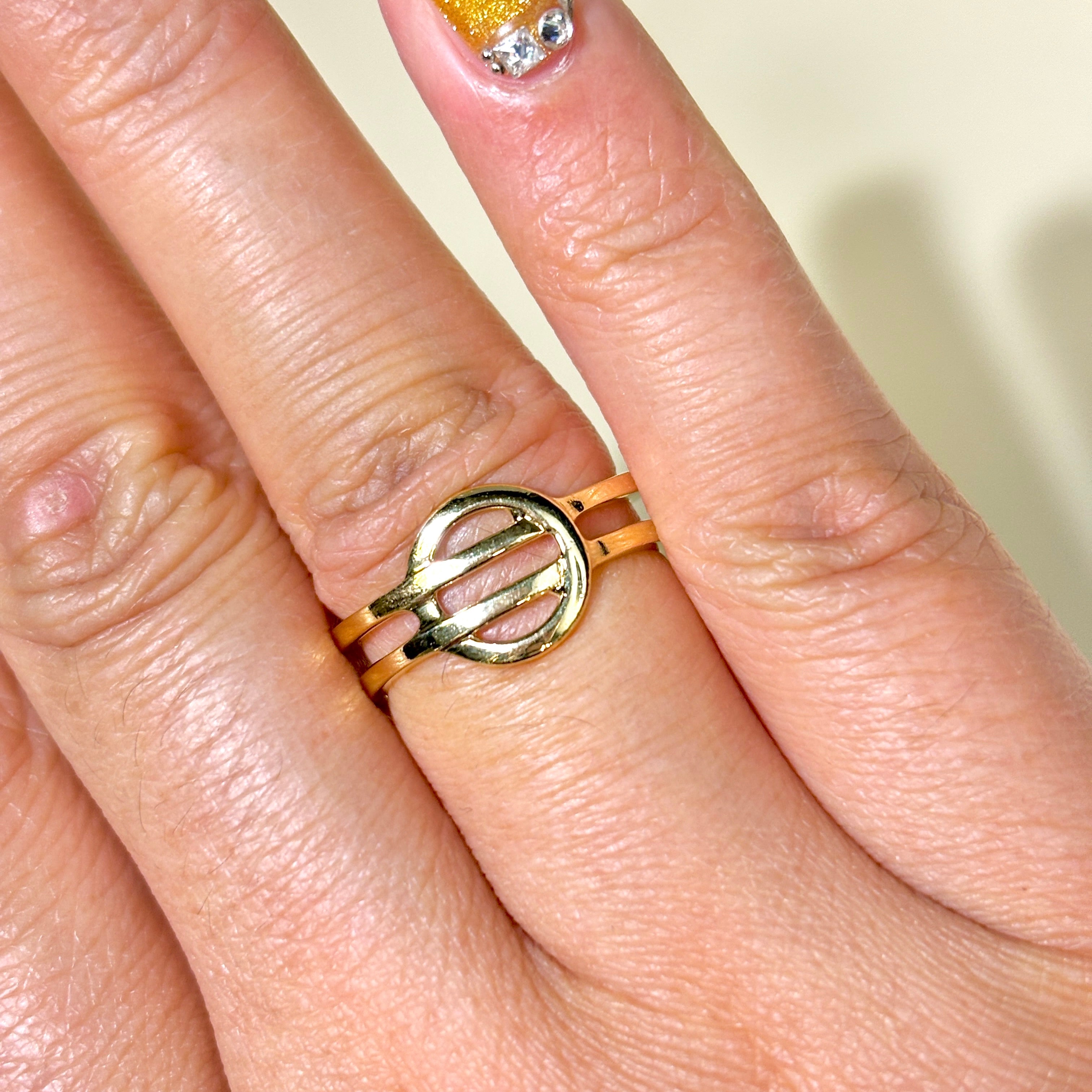 Links of London' 18k Yellow Gold Ring | SZ 5.75