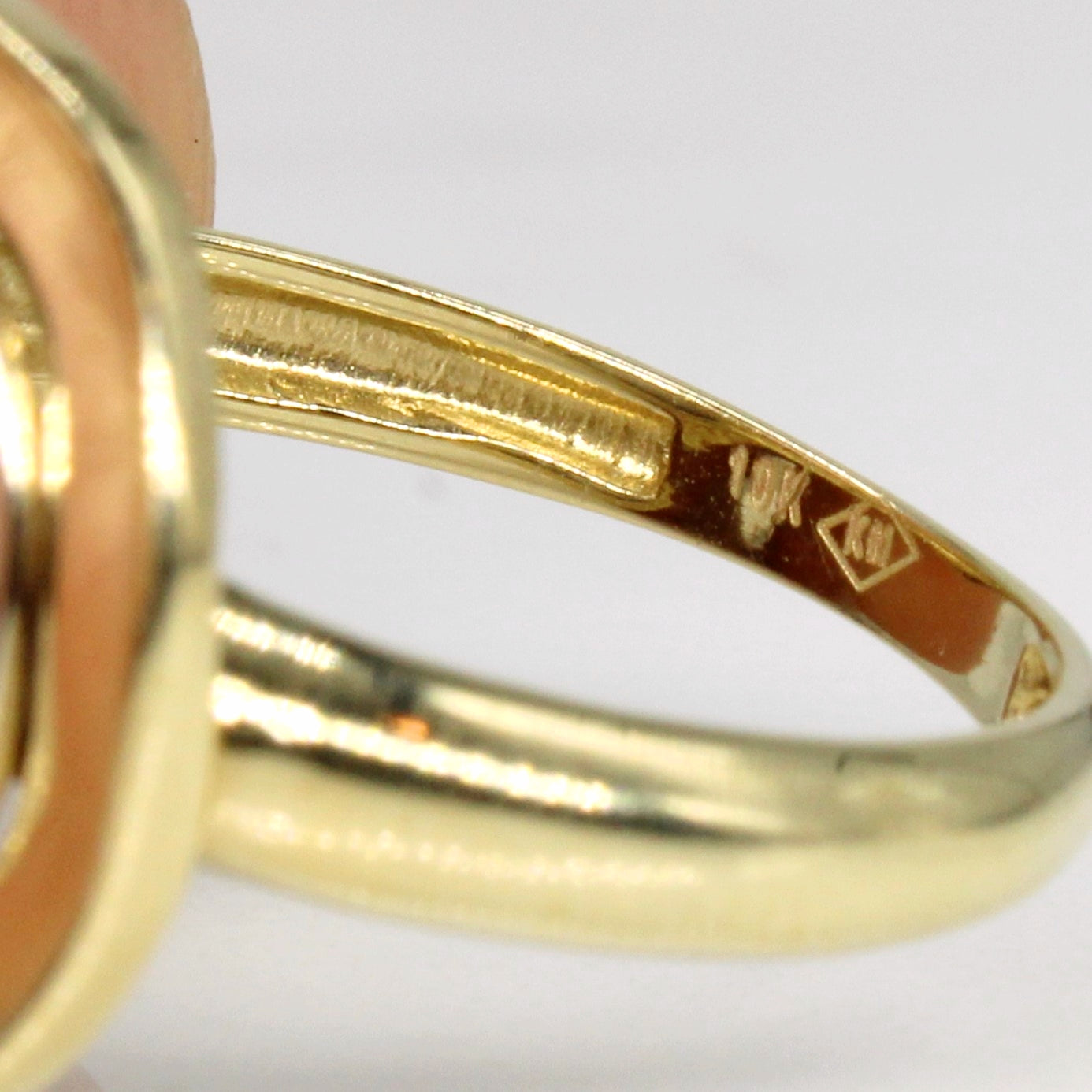 10k Two Tone Gold Concave Ring | SZ 6.75 |