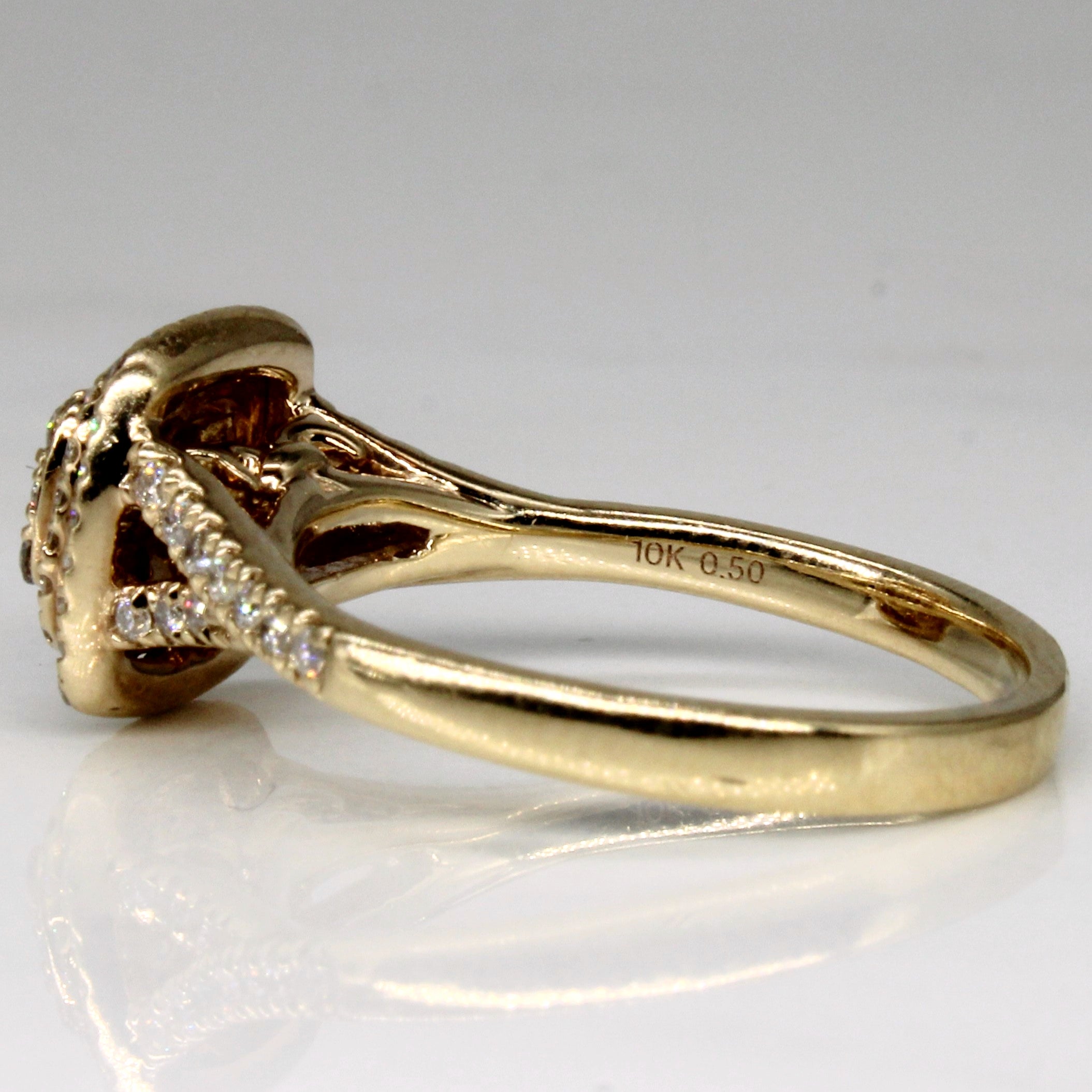 Bague sertie de plusieurs diamants en halo | 0,50 ct au total | Taille 6,5 | 