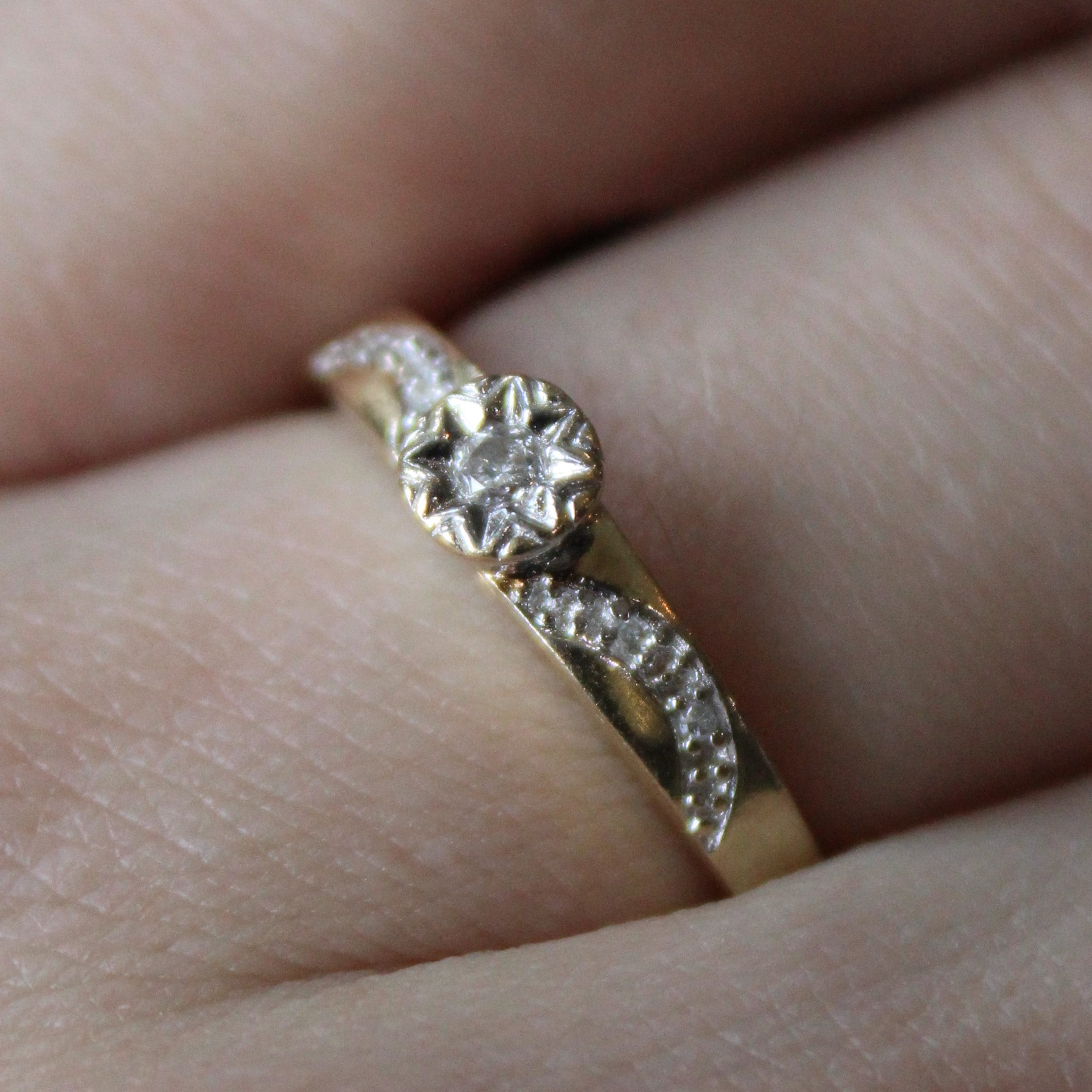 Diamond Ring | 0.07ctw | SZ 8 |