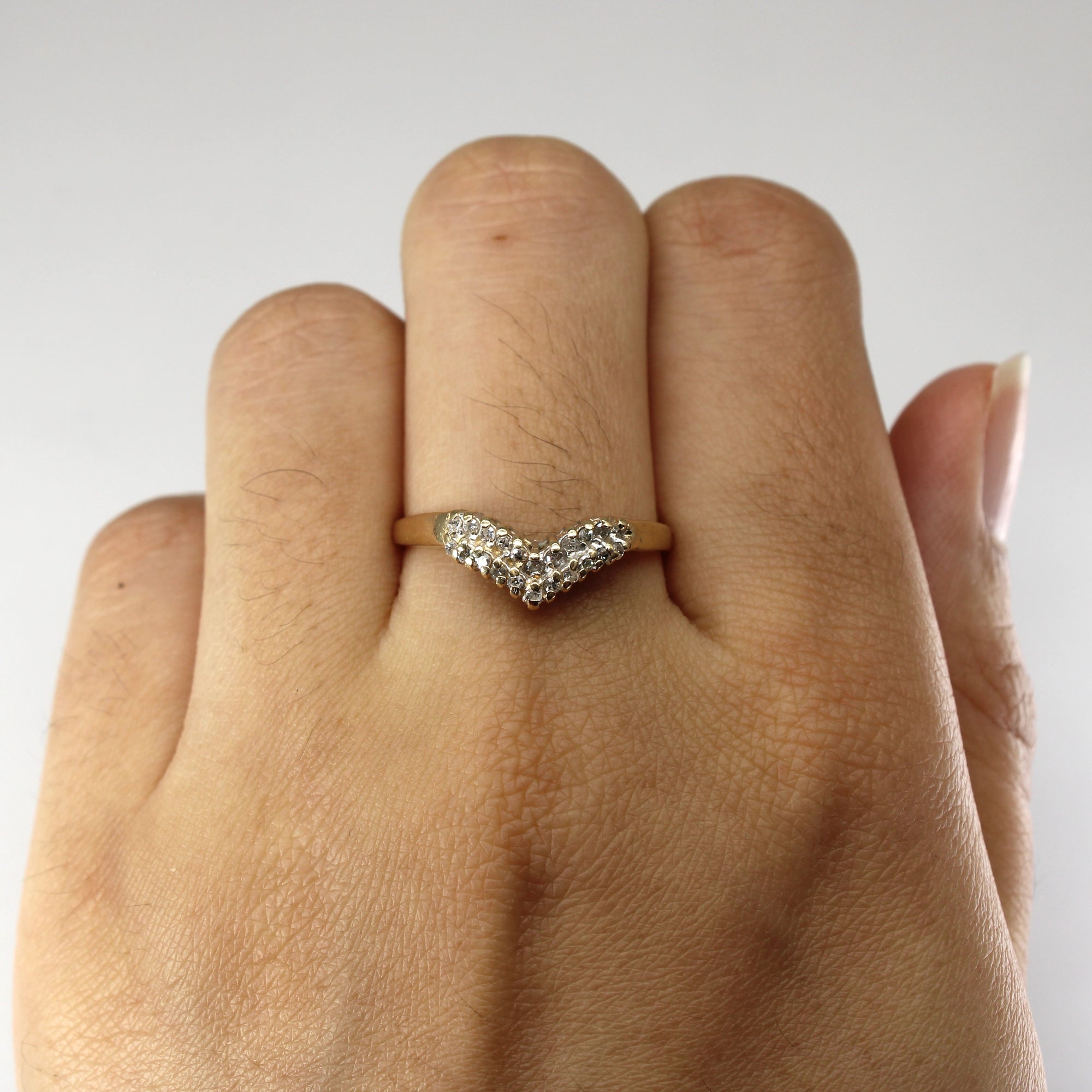 Cluster Diamond Chevron Ring | 0.12ctw | SZ 8.75 |