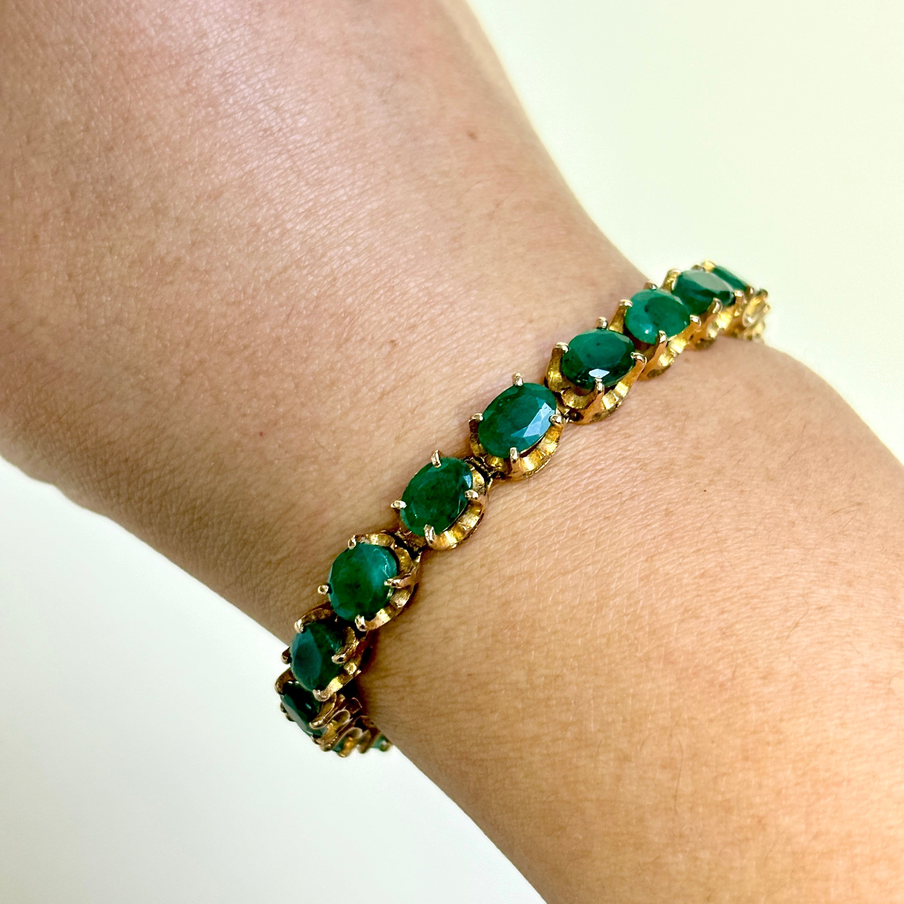 10k Yellow Gold Emerald Bracelet | 12.24ctw | 6.5"