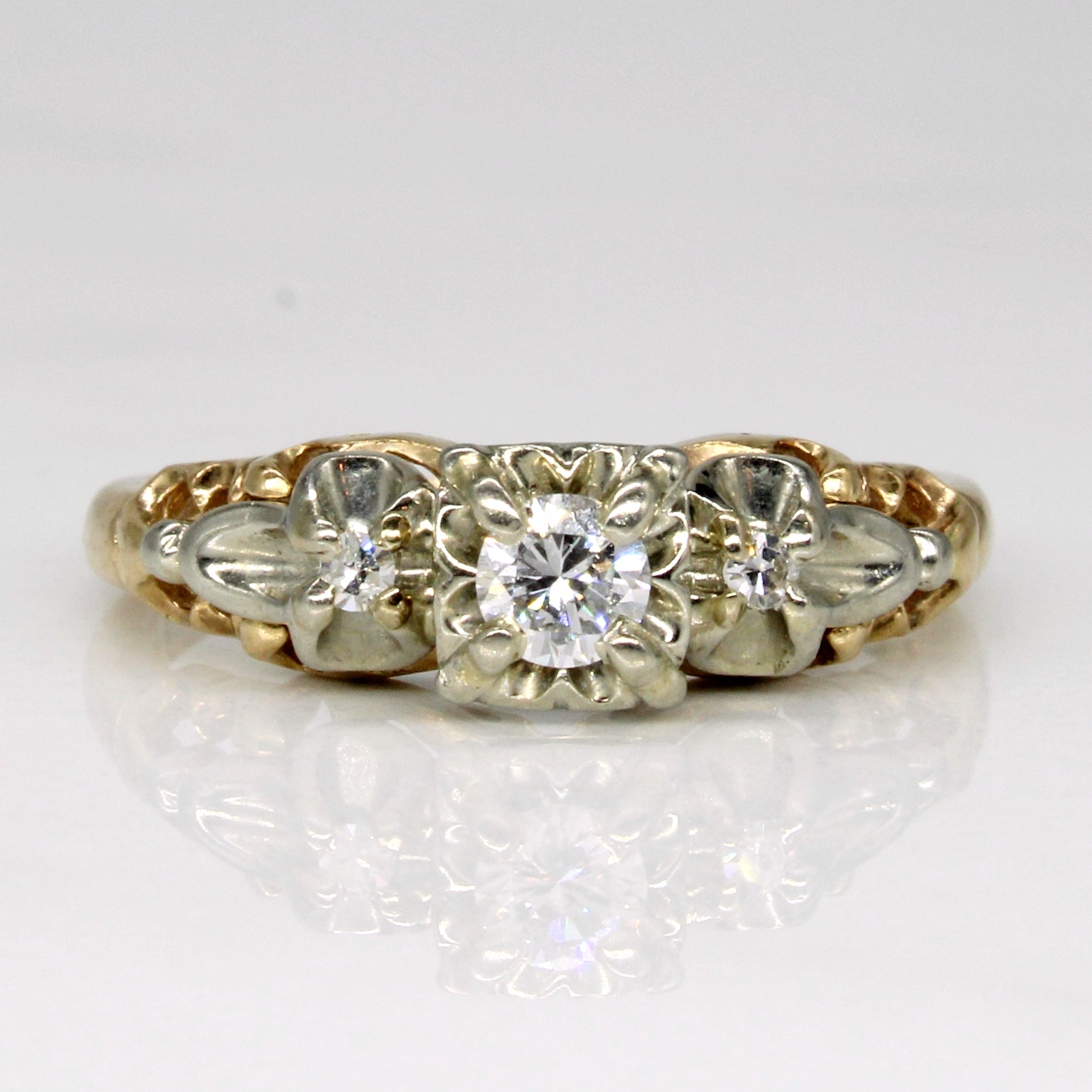 Illusion Set Diamond Ring | 0.17ctw | SZ 5.25 |