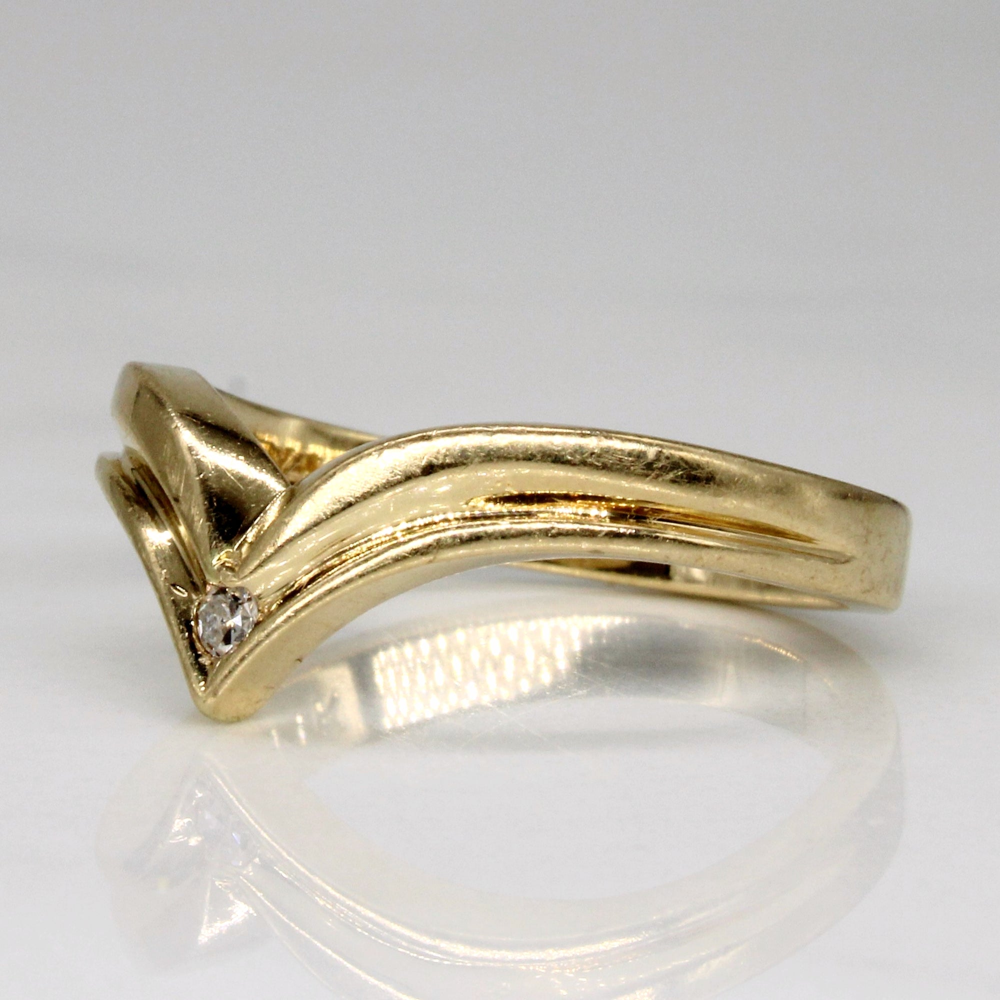 Diamond Chevron Ring | 0.02ct | SZ 6.25 |