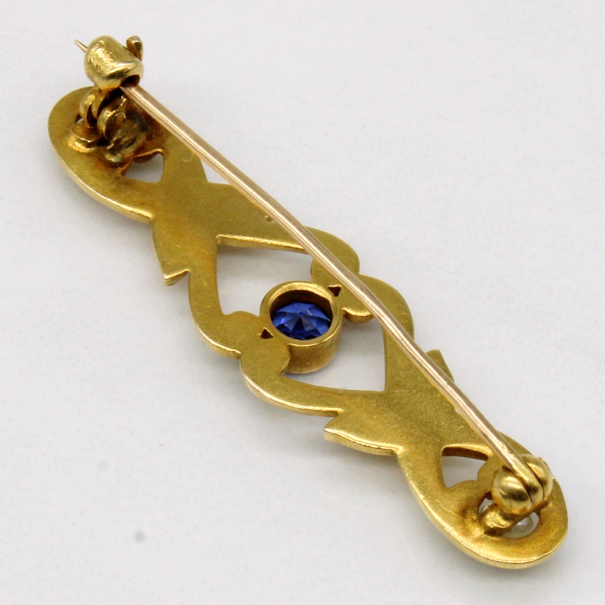 Synthetic Sapphire & Pearl Brooch | 0.17ct |