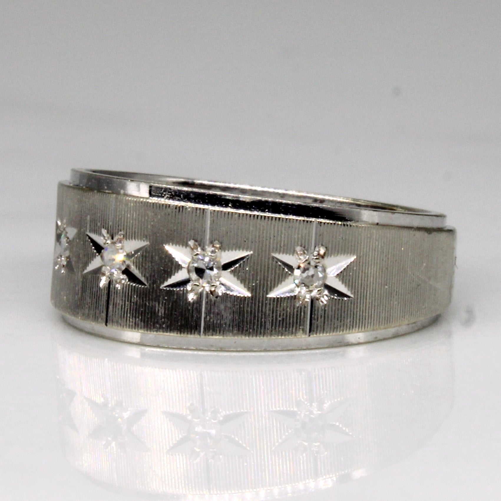 Diamond Flush Set 14k Ring | 0.05ctw | SZ 4.25 |