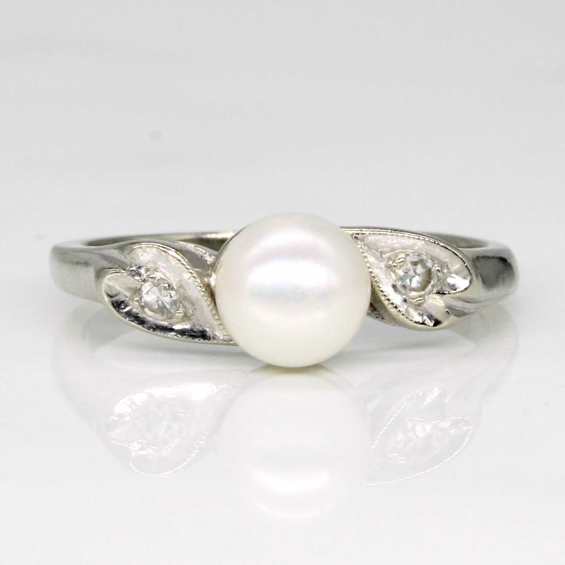 Pearl & Diamond Ring | 0.03ctw | SZ 4.5 |