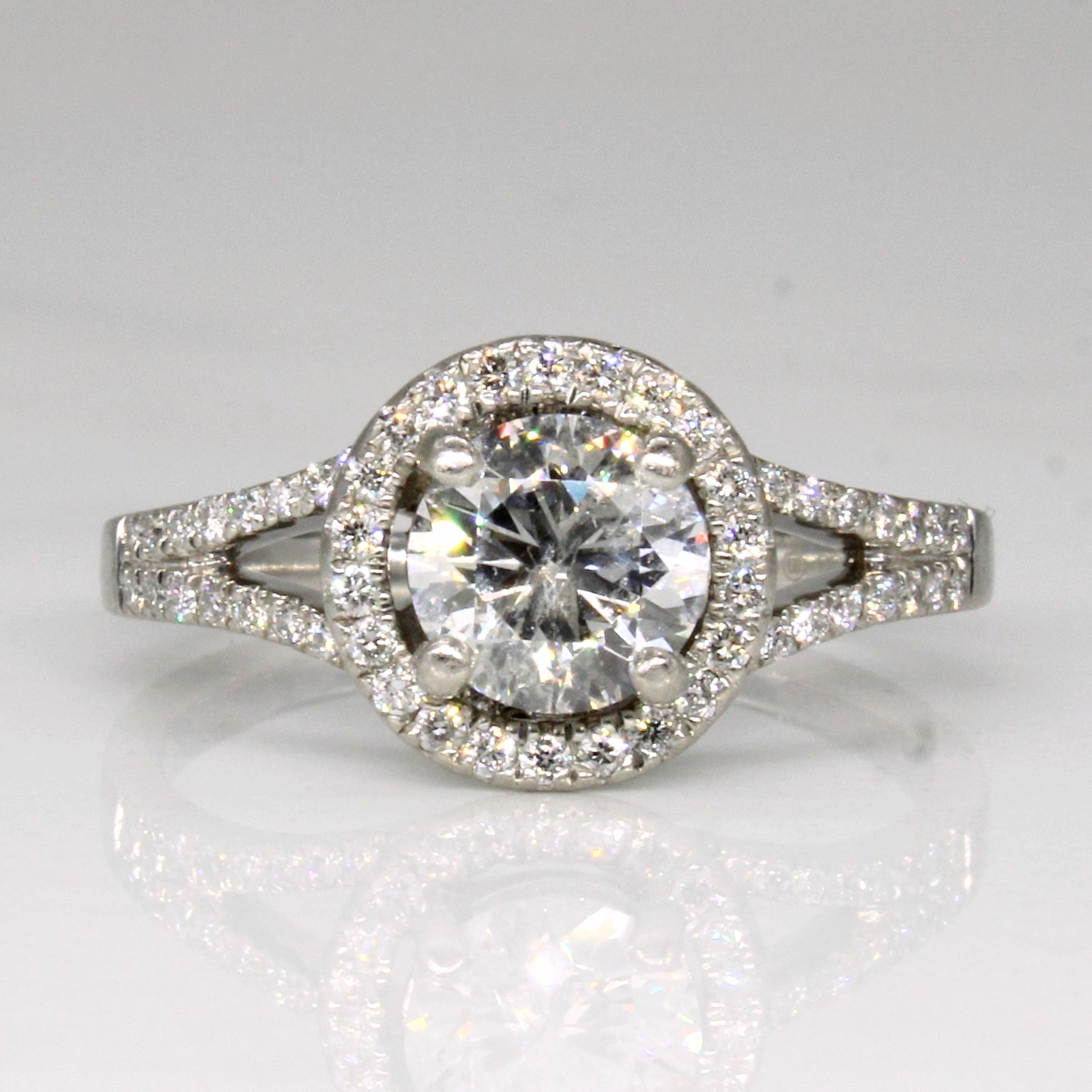 Diamond Halo Engagement Ring | 1.24ctw | SZ 6 |