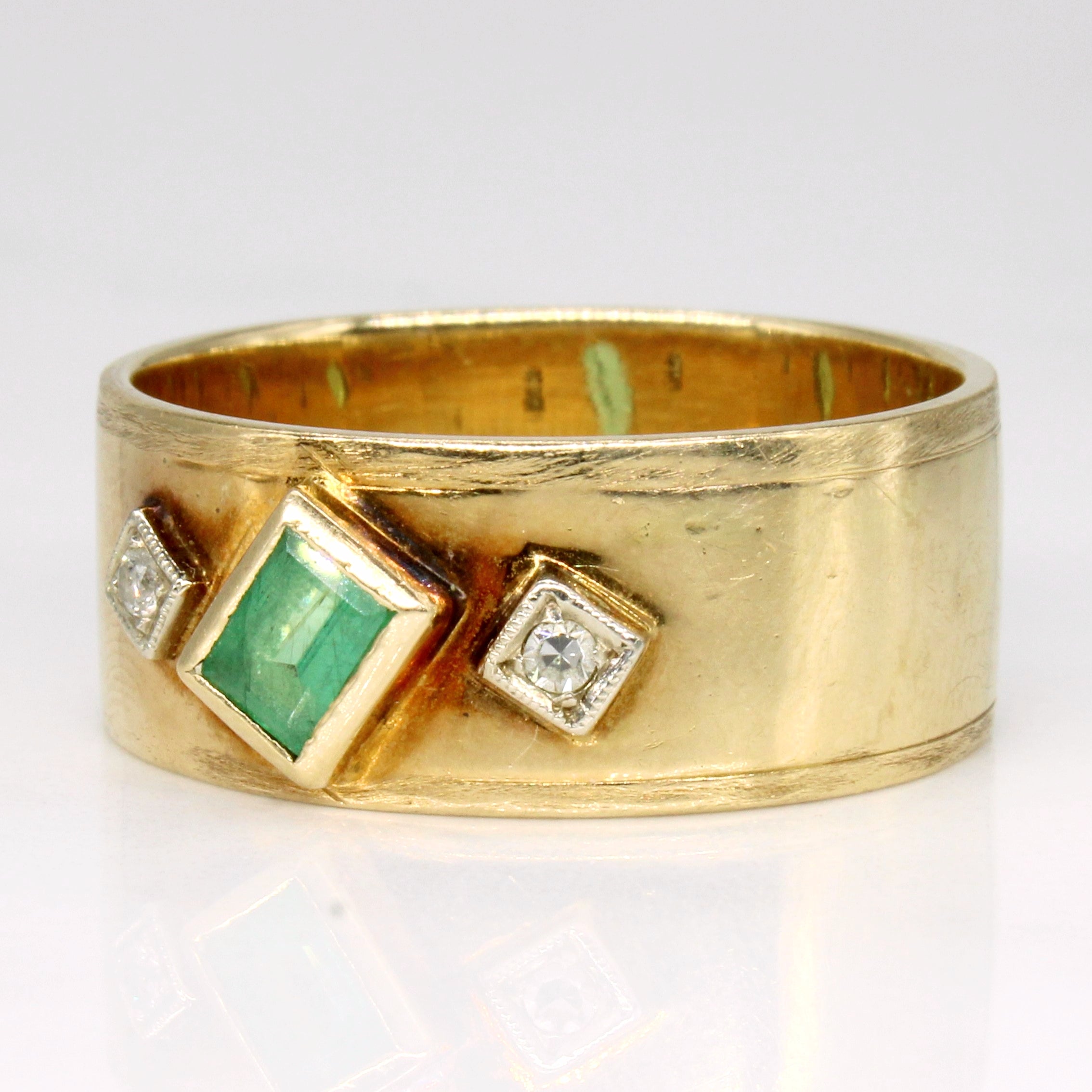 Emerald & Diamond Cocktail 14k Ring | 0.30ct, 0.02ctw | SZ 10.75 |