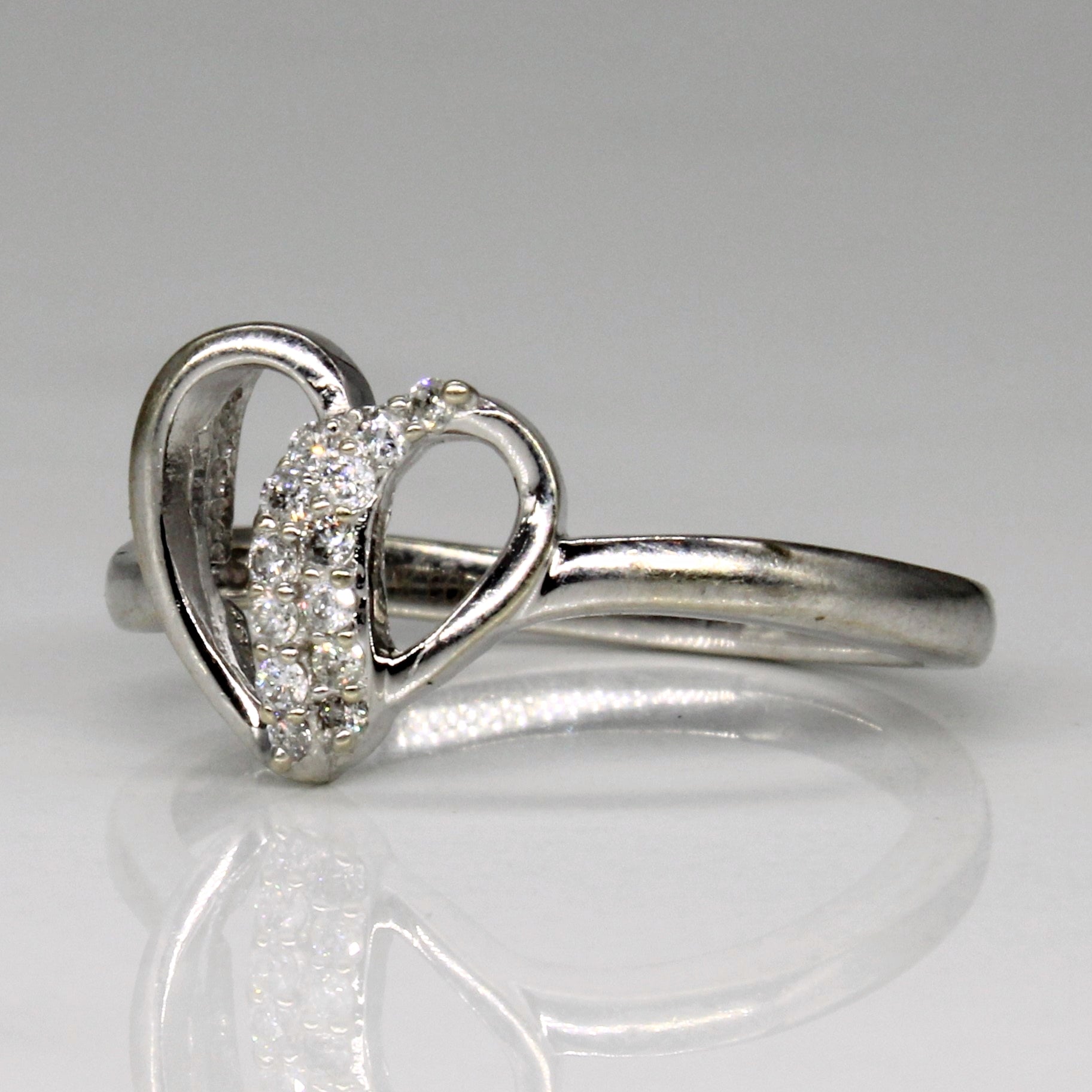 Diamond Heart Ring | 0.07ctw | SZ 6.25 |