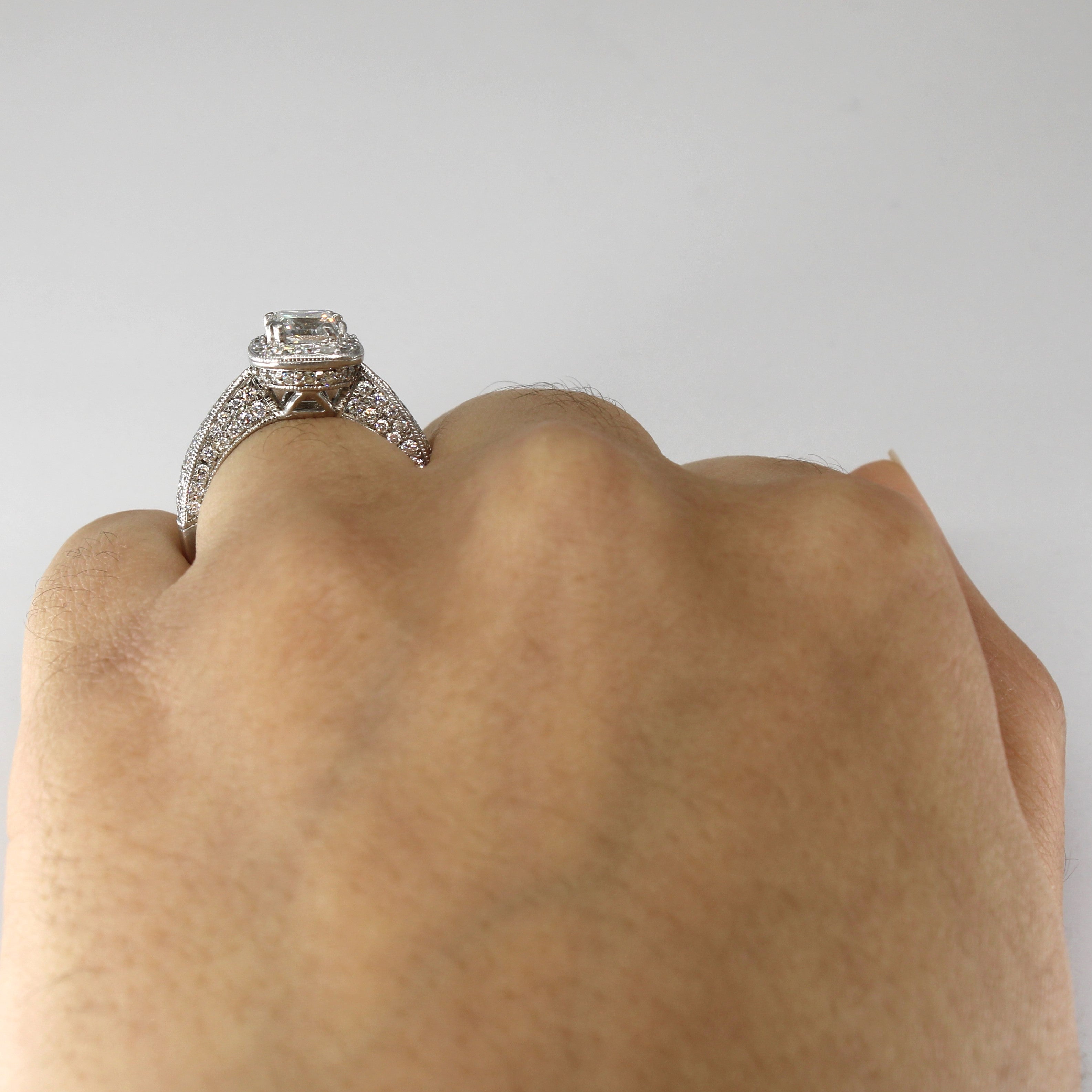 Bague de fiançailles en platine avec halo de diamants taille princesse certifiée GIA | 1,70 ct G VS1 | Taille 5,5 | 