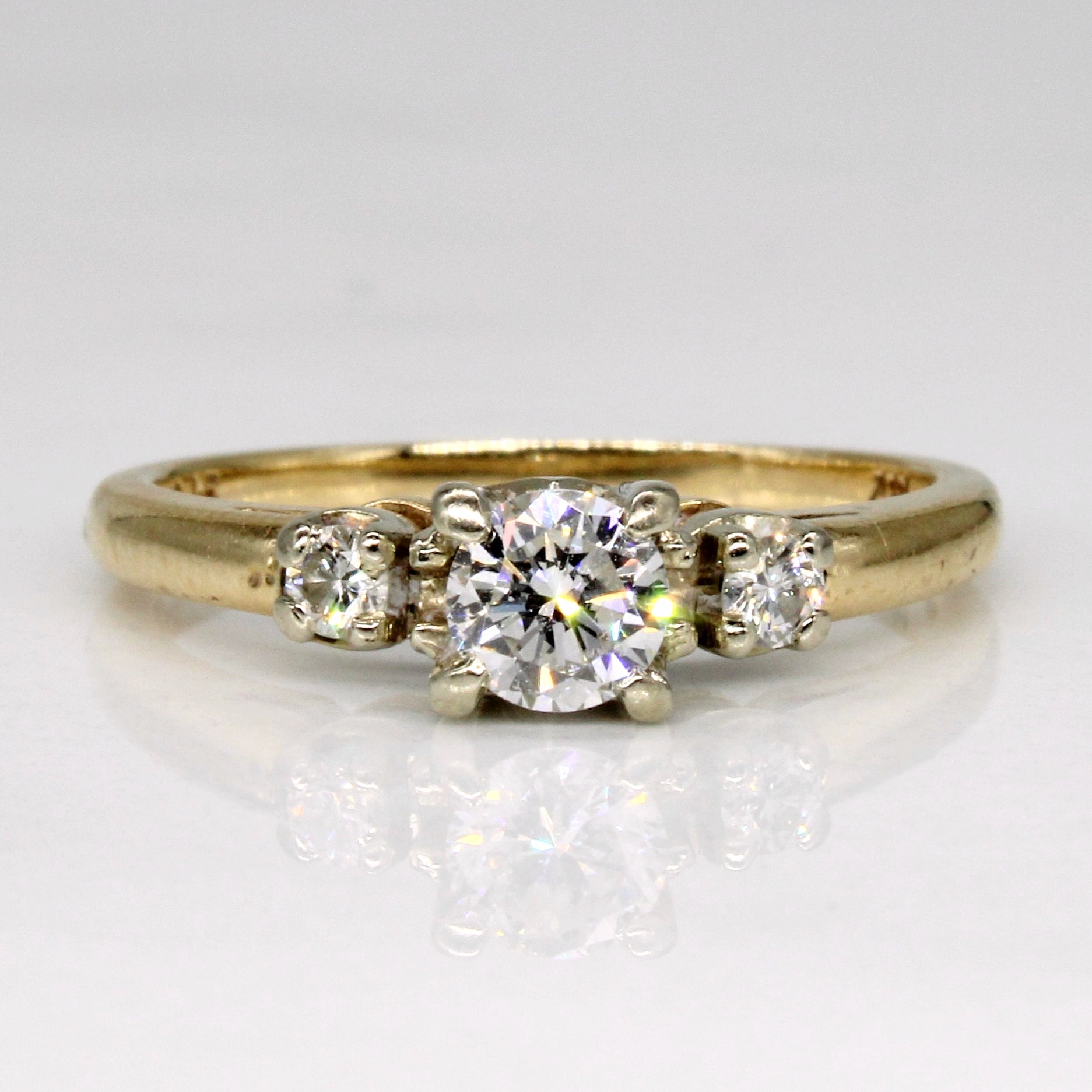 Diamond Engagement Ring | 0.37ctw | SZ 5.25 |