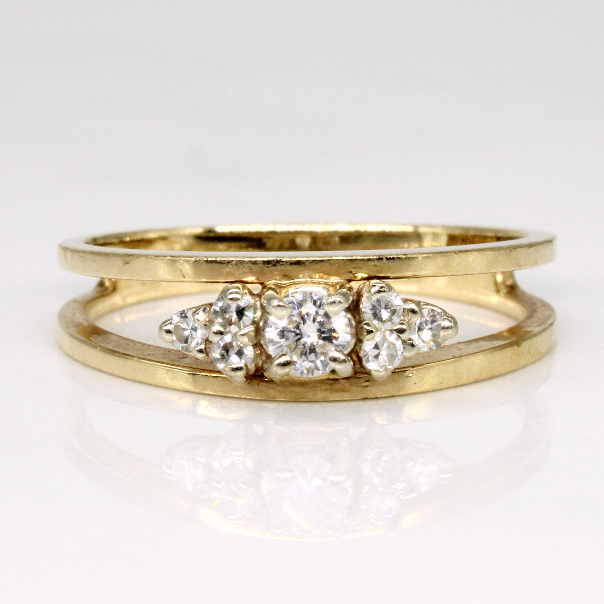 Diamond Ring | 0.19ctw | SZ 6 |