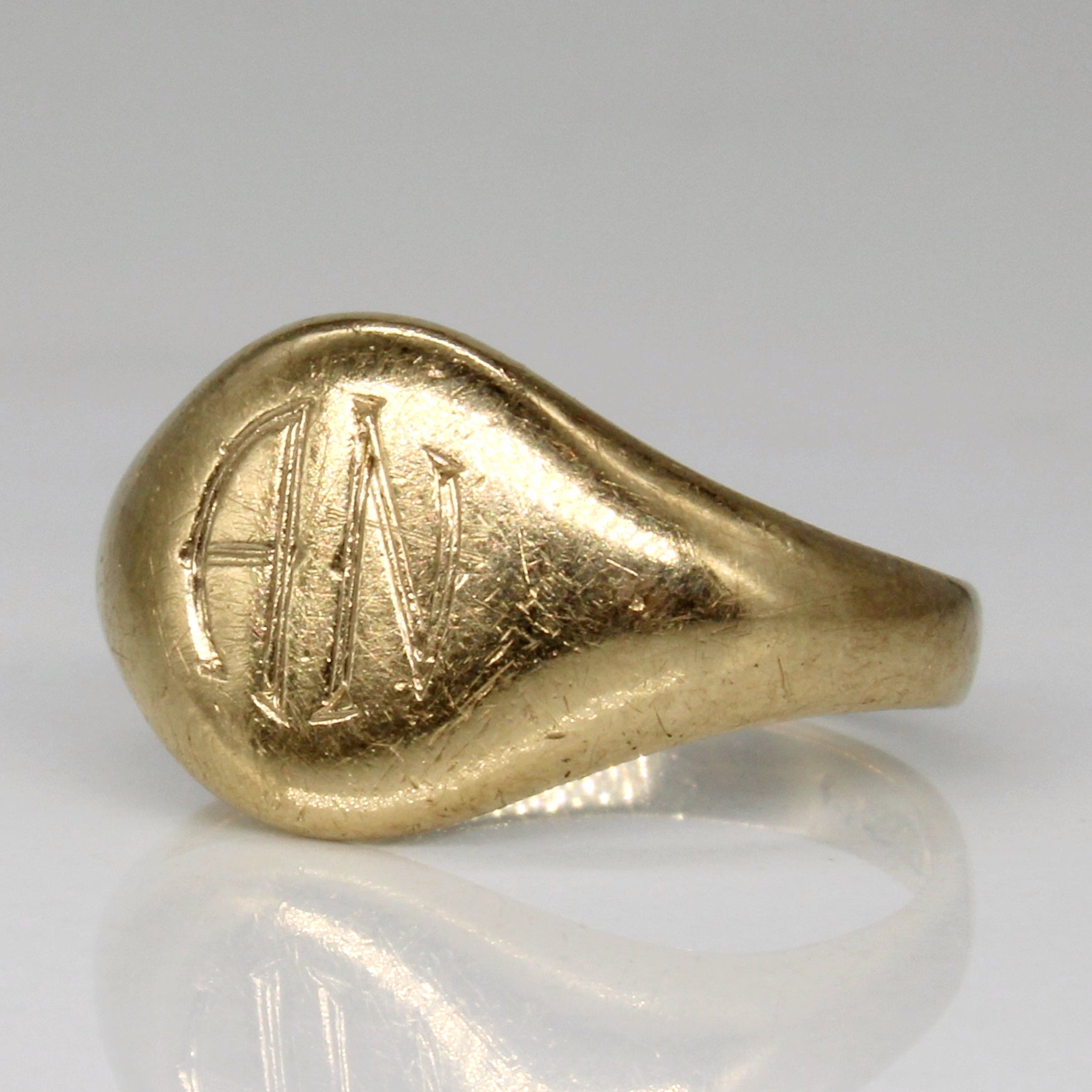 9k Yellow Gold 'A.N.' Signet Ring | SZ 5.25 |