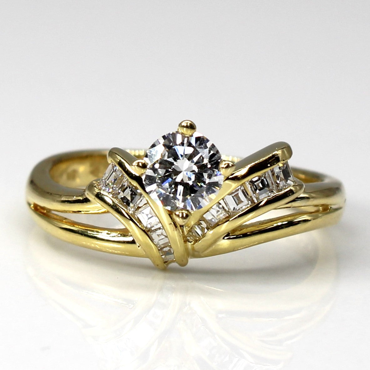 Chevron Style Diamond Ring | 0.53ctw | SZ 6.75 |