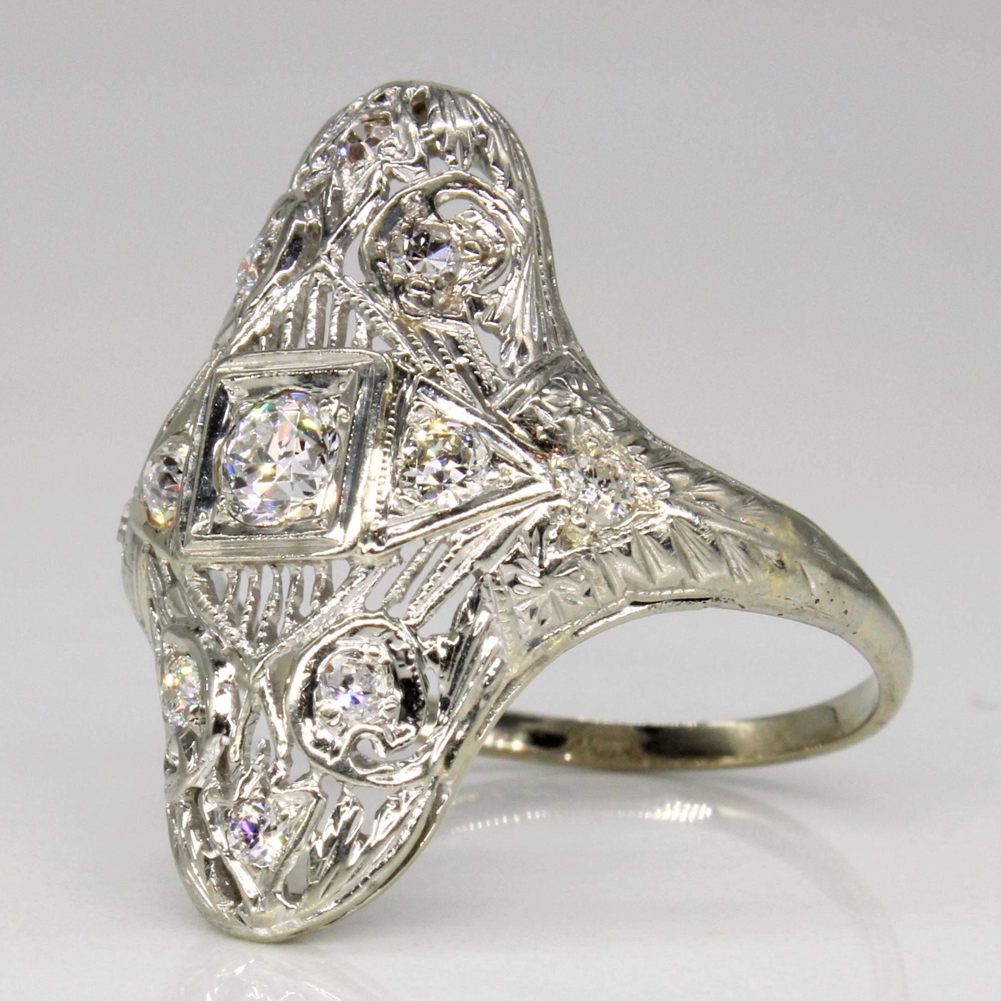 1930s Old European Cut Diamond and Filigree Ring | 0.44ctw SI2 H | SZ 8 |