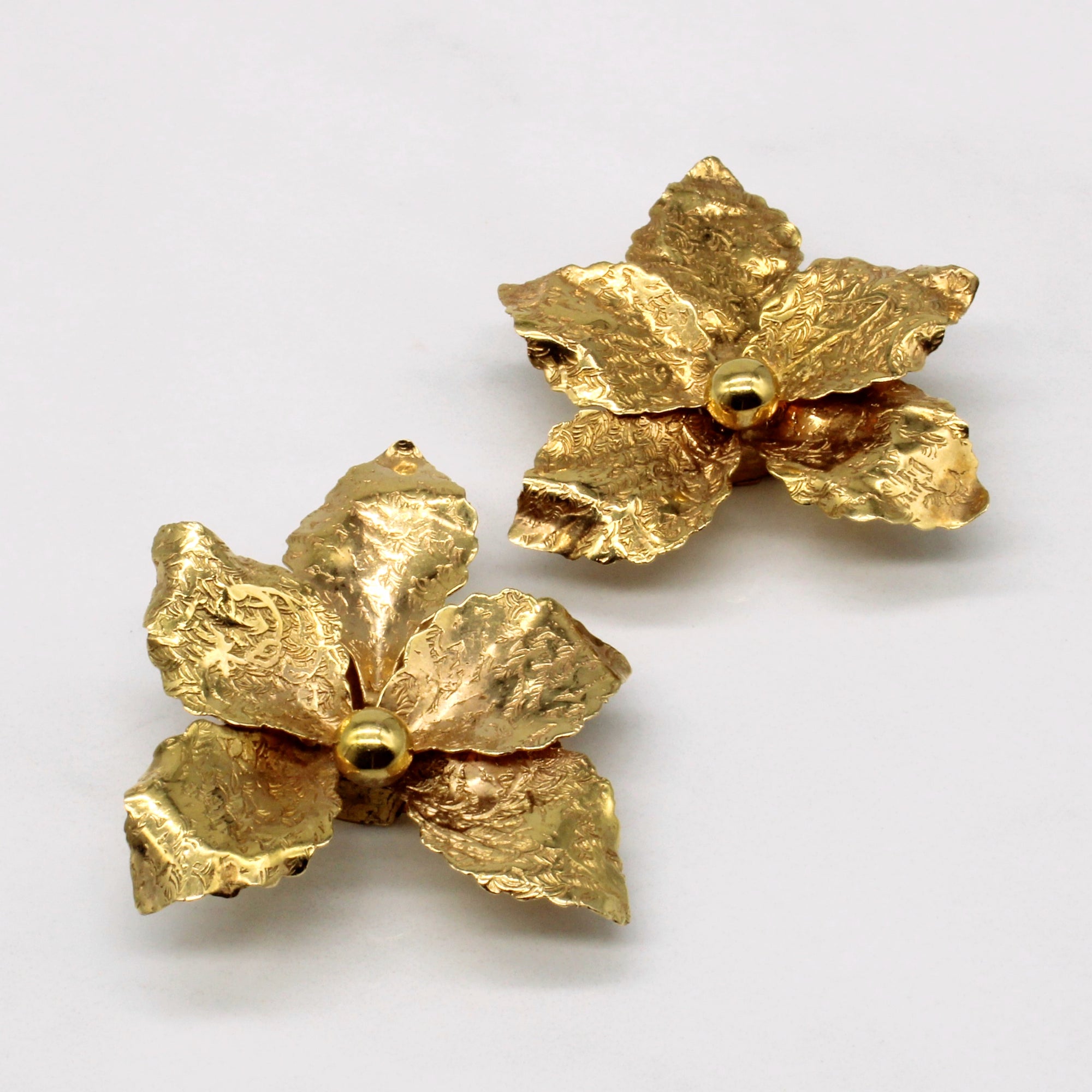 18k Yellow Gold Flower Earrings