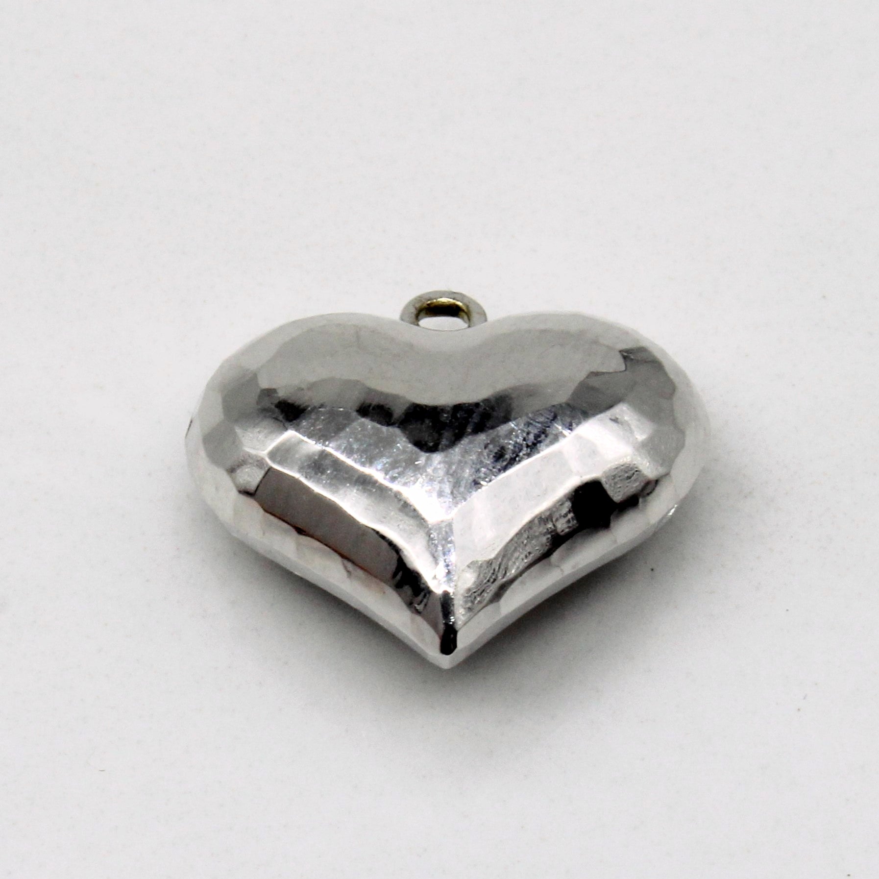 14k White Gold Heart Pendant
