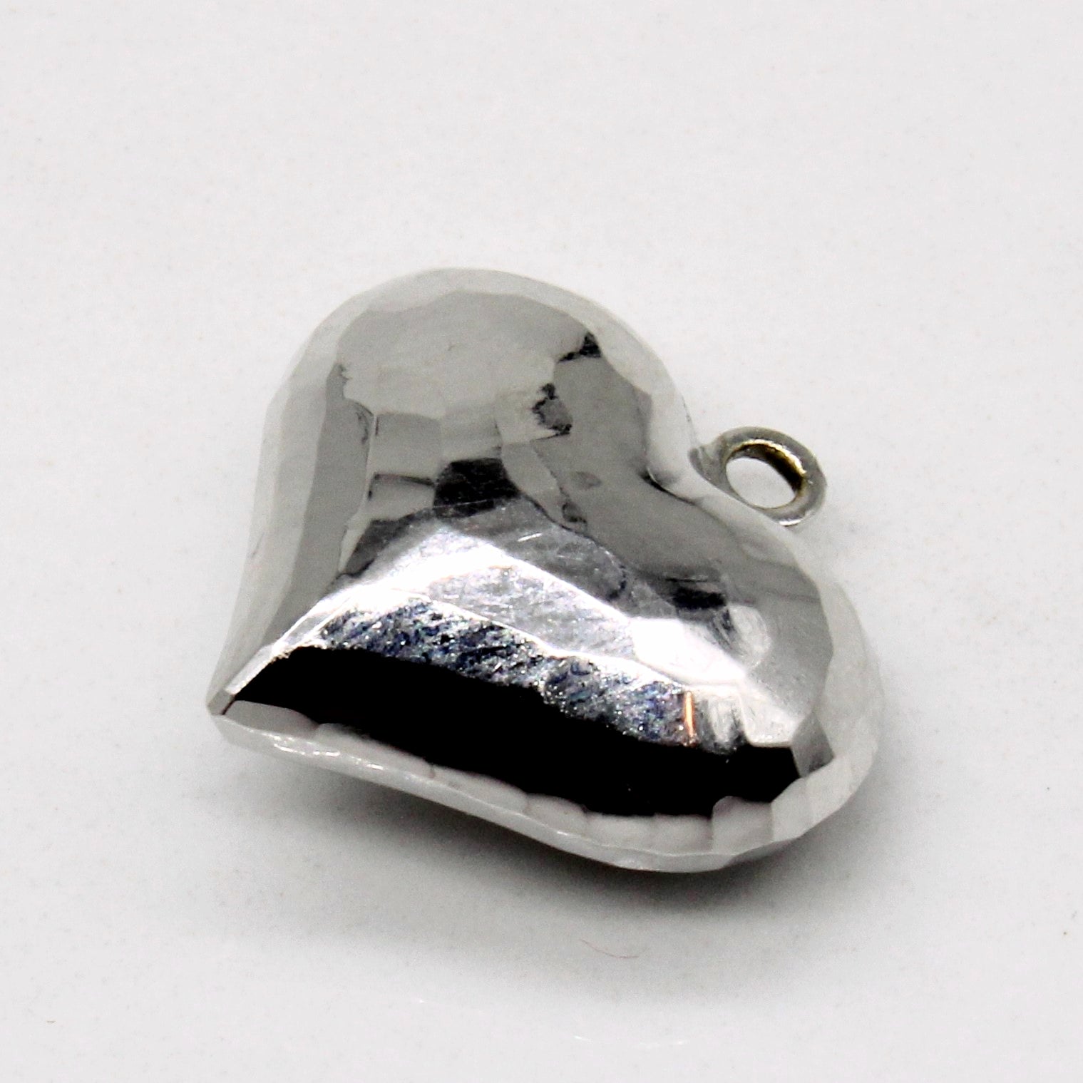 14k White Gold Heart Pendant