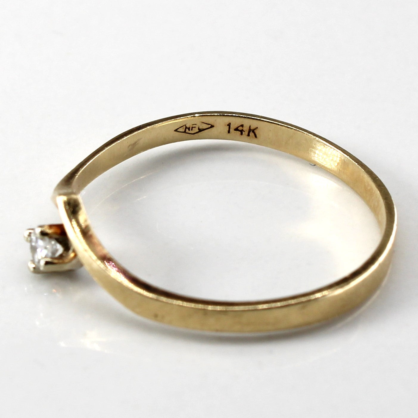Chevron Diamond Ring | 0.06ct | SZ 7 |