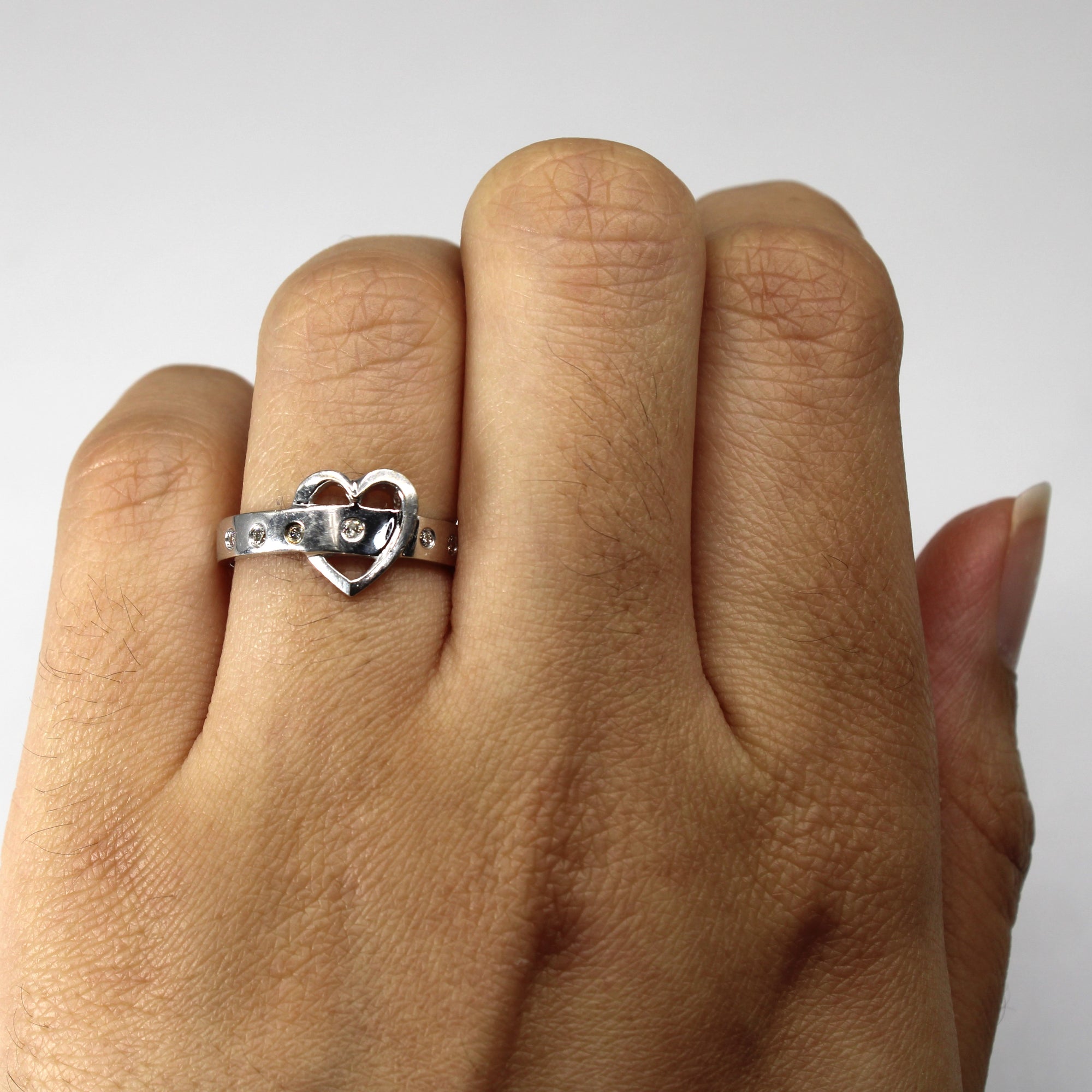 Flush Diamond Heart Ring | 0.06ctw | SZ 6 |