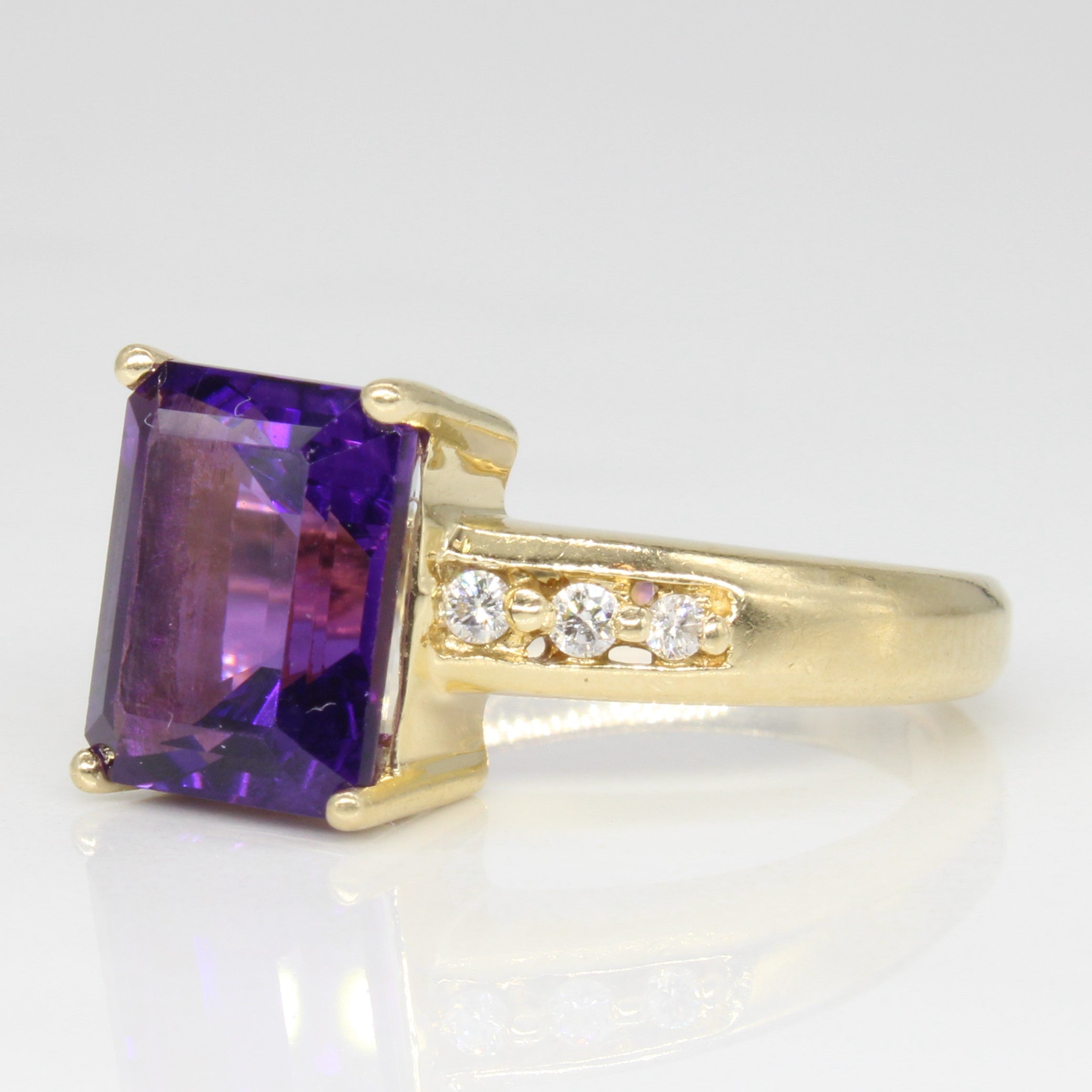 Amethyst & Diamond Cocktail Ring | 3.25ct, 0.12ctw | SZ 7 |