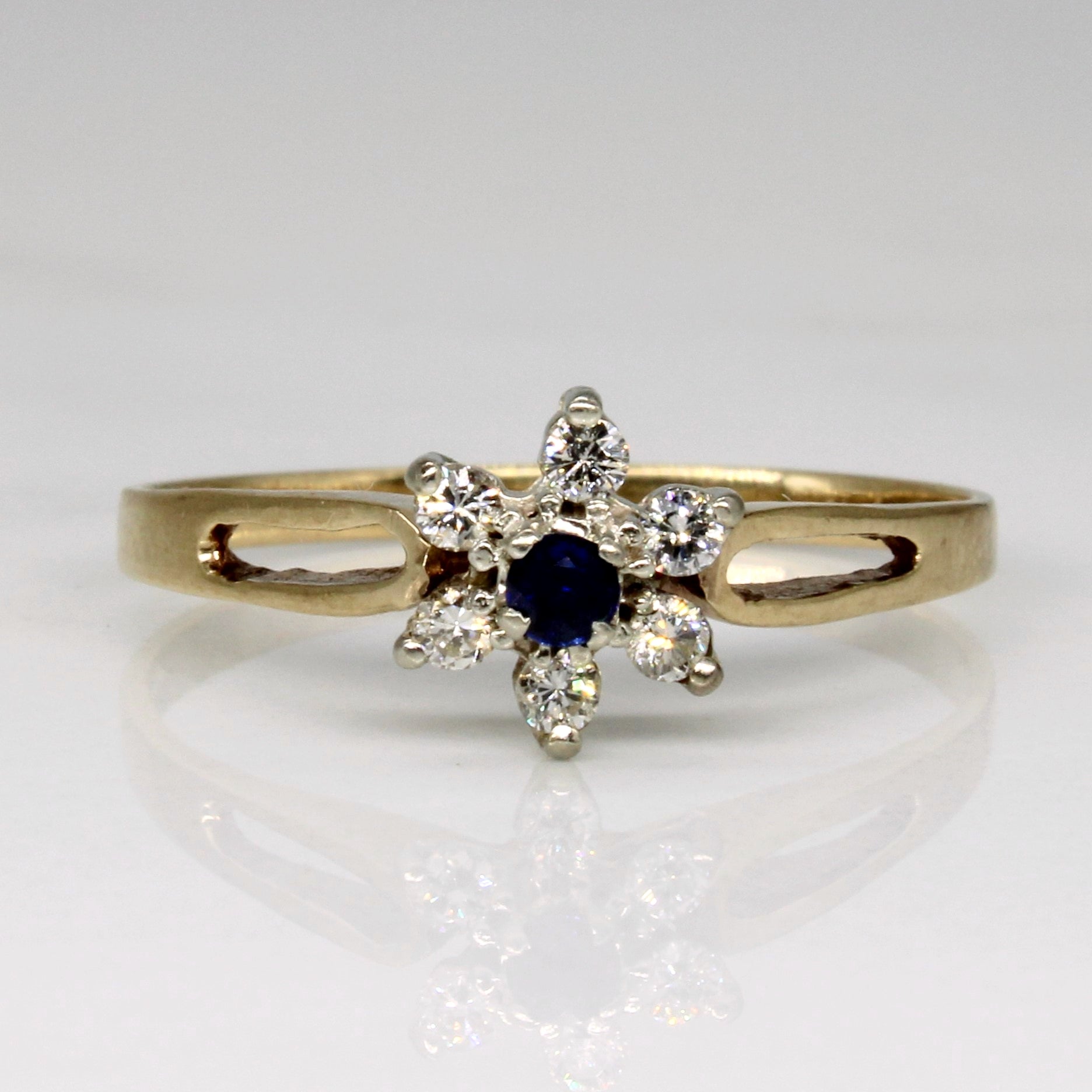Diamond & Sapphire Flower Ring | 0.15ctw, 0.06ct | SZ 8.5 |