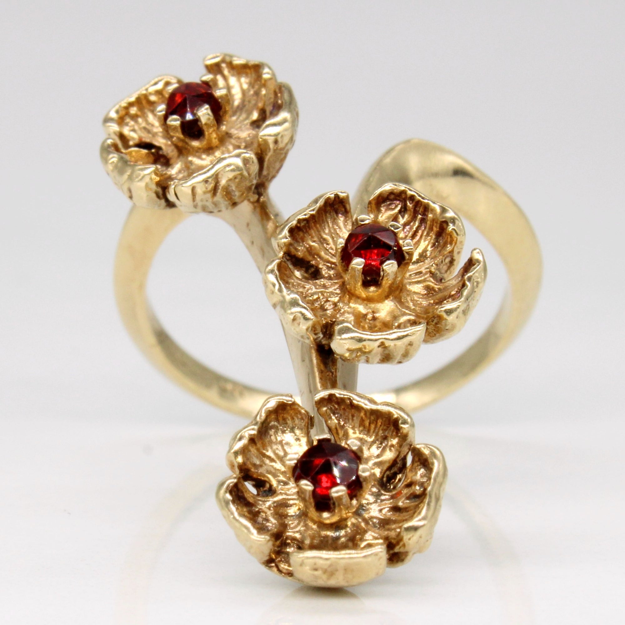 Garnet Flower Cocktail Ring | 0.07ctw | SZ 6.25 |