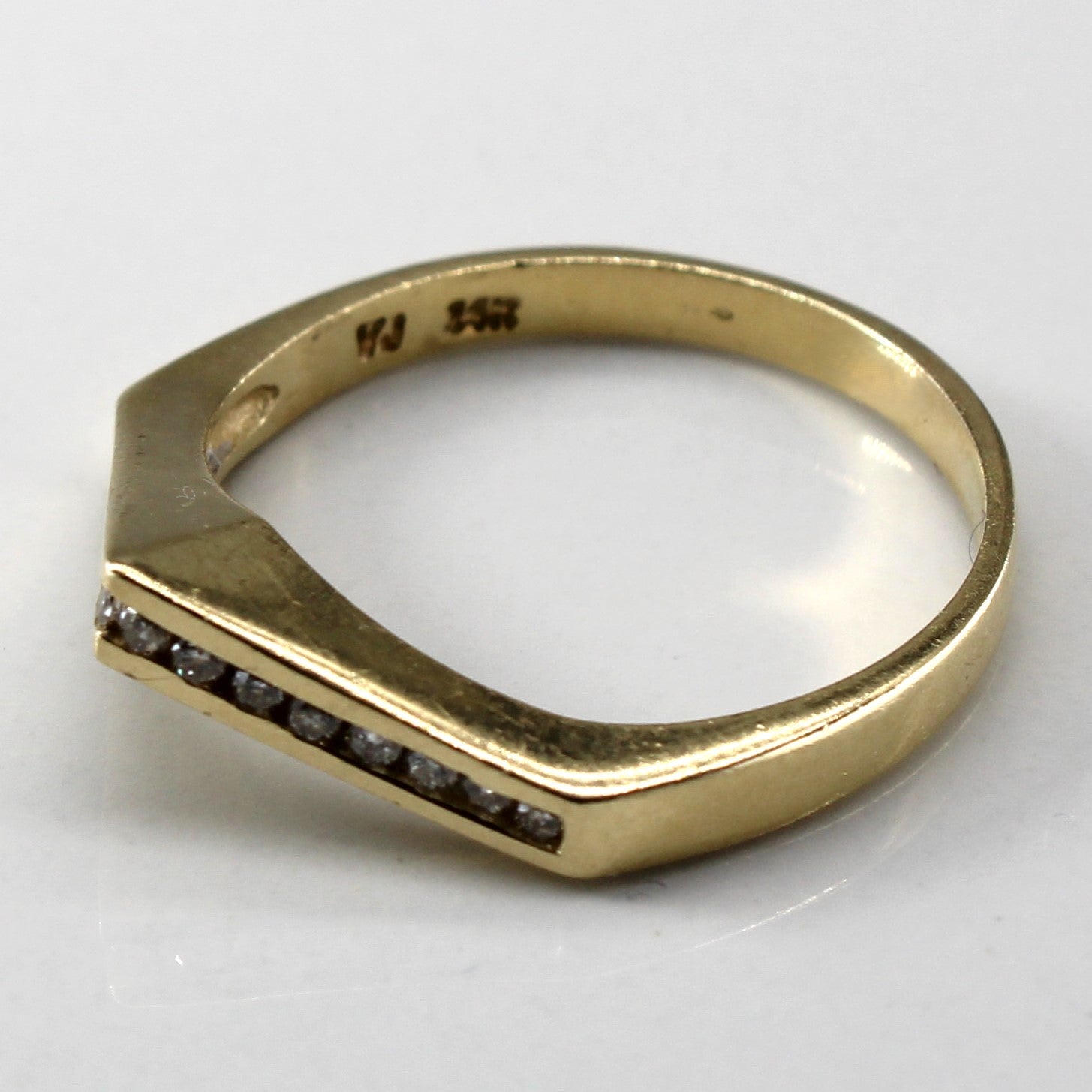 Channel Diamond Chevron Ring | 0.16ctw | SZ 7.75 |