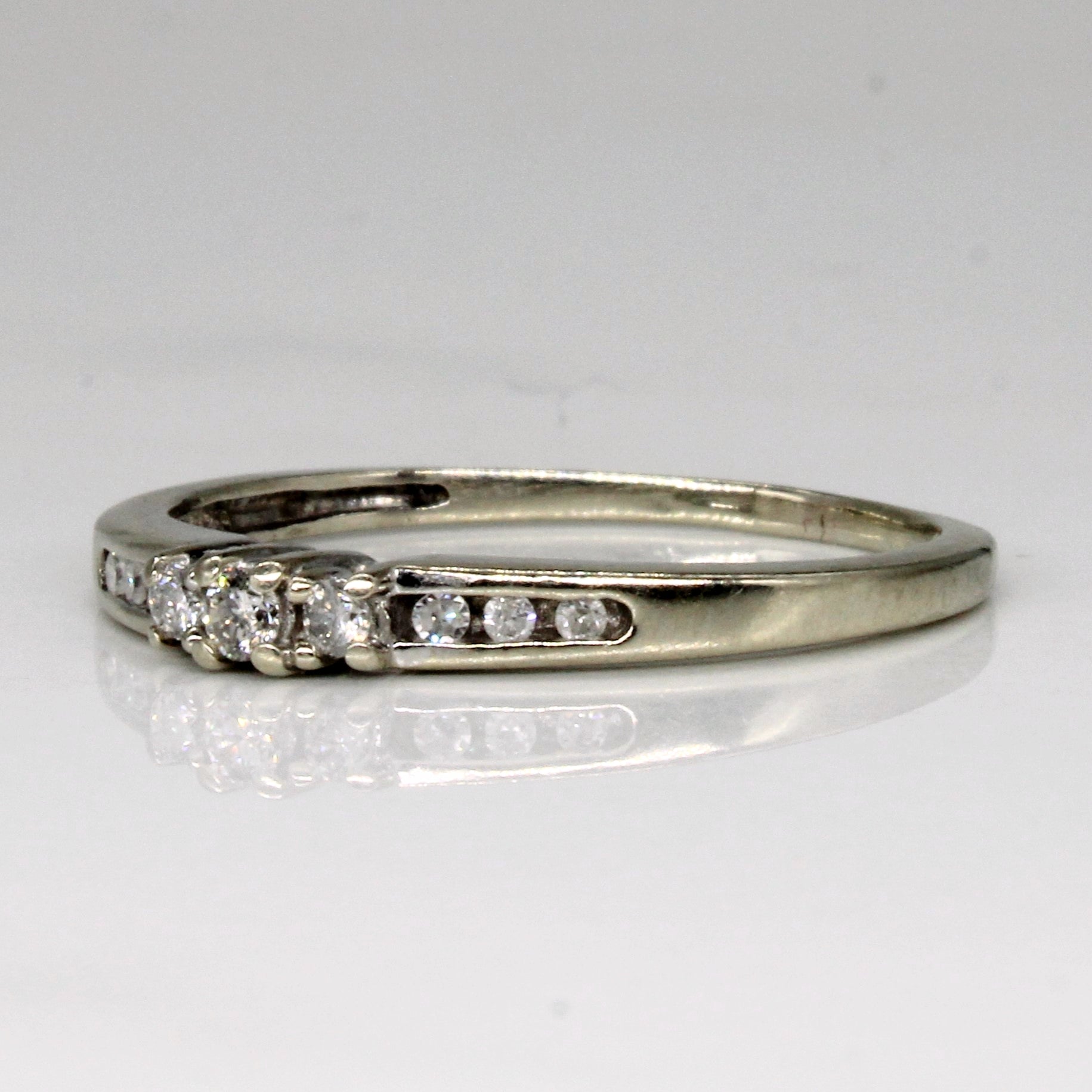 Diamond Ring | 0.11ctw | SZ 8.5 |