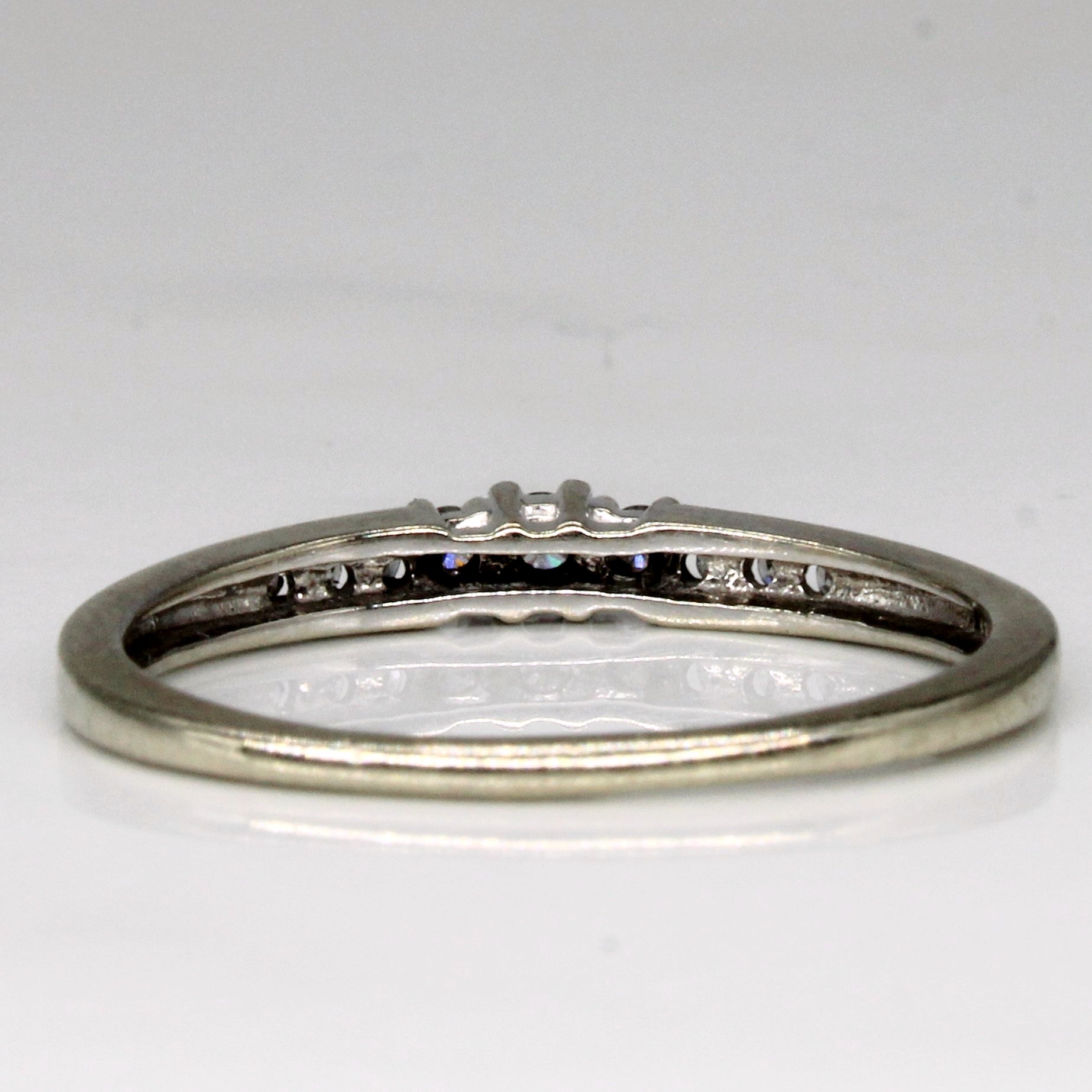 Diamond Ring | 0.11ctw | SZ 8.5 |