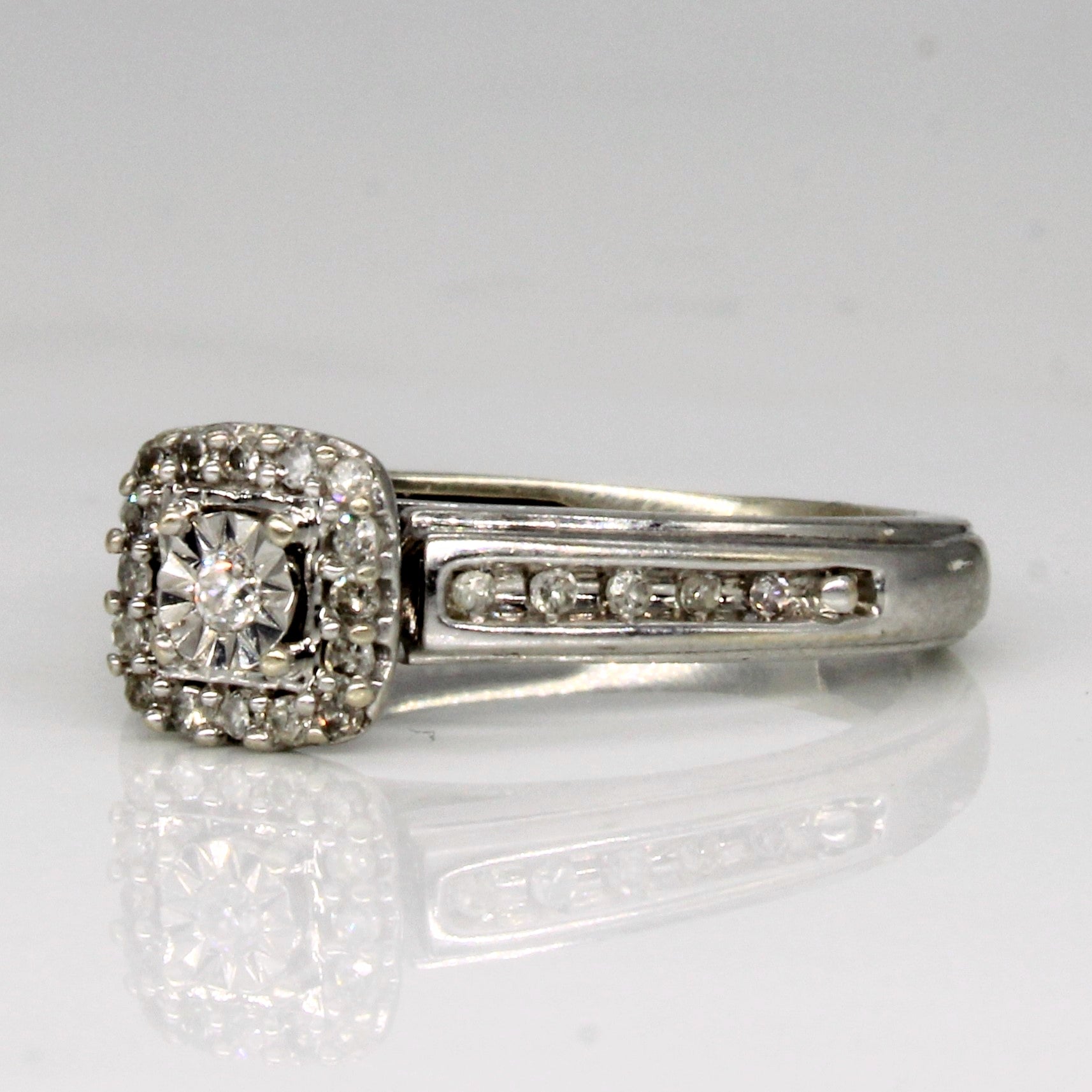 Diamond Halo Set Ring | 0.13ctw | SZ 5 |