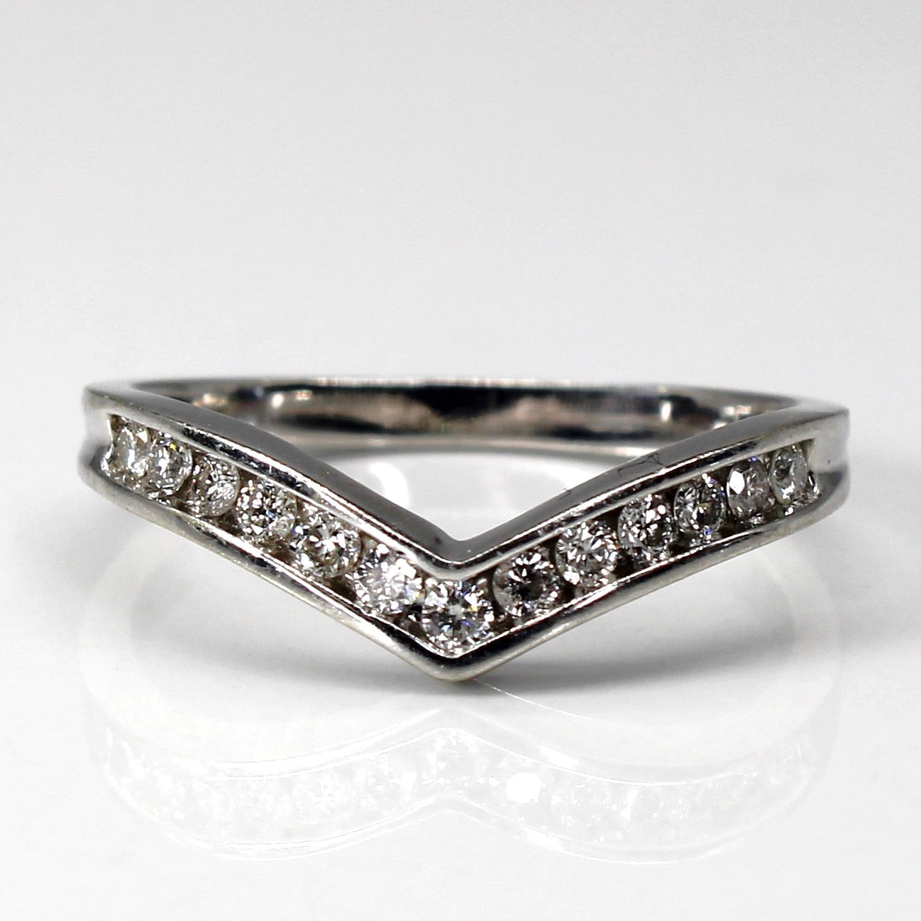 Channel Set Diamond Chevron Ring | 0.26ctw | SZ 7 |