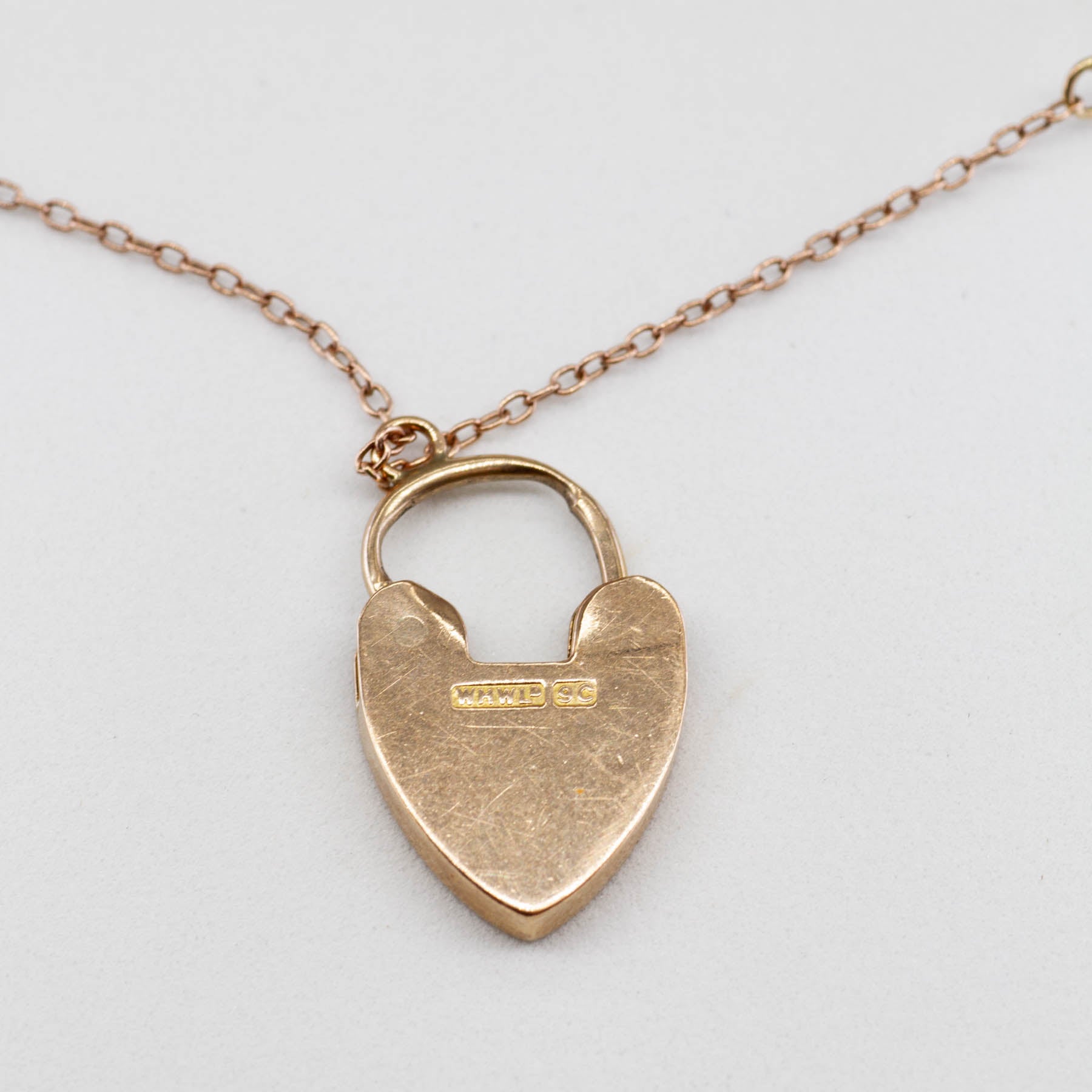 9k Yellow Gold Heart Lock Bracelet | 7