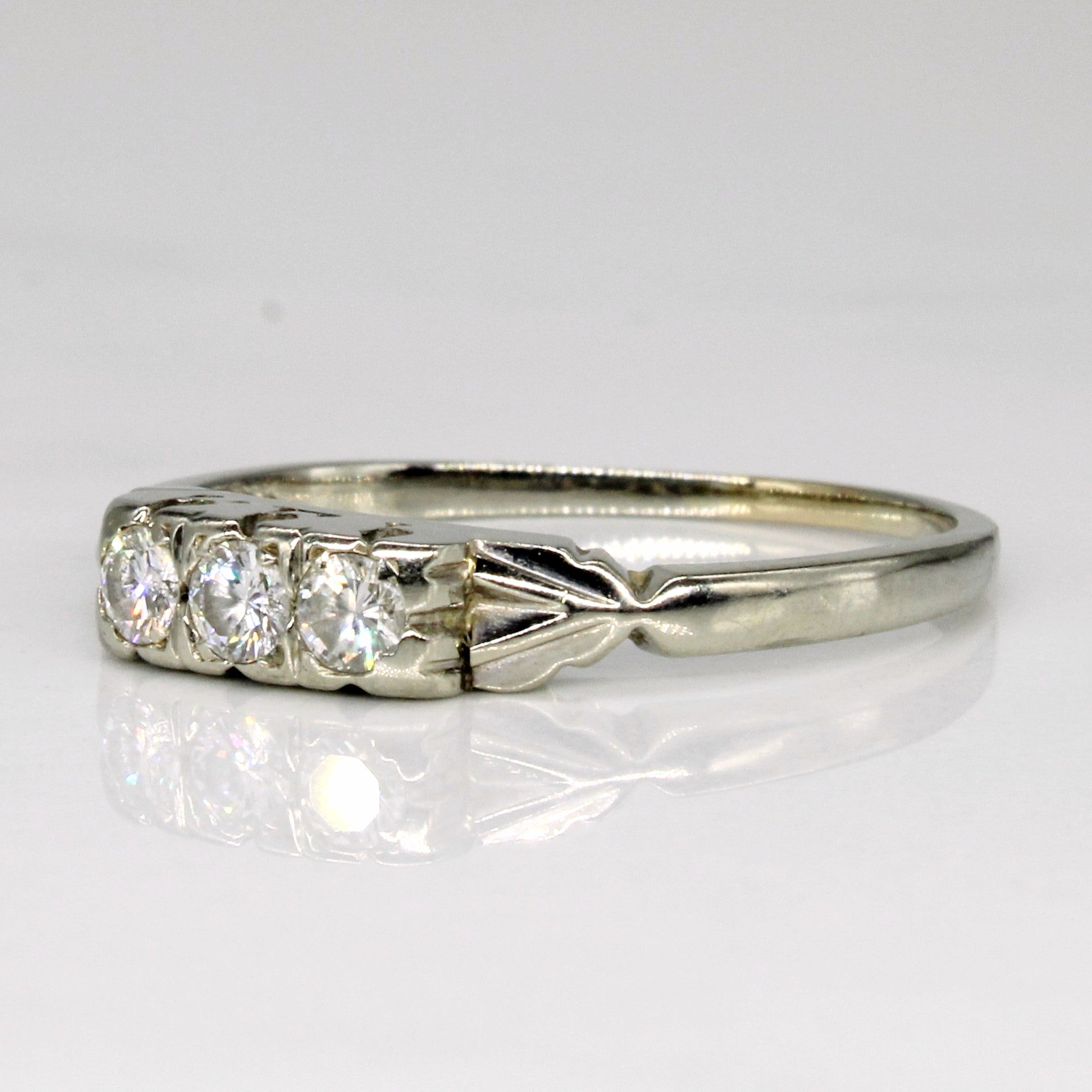 Three Stone Diamond Ring | 0.21ctw | SZ 8.25 |