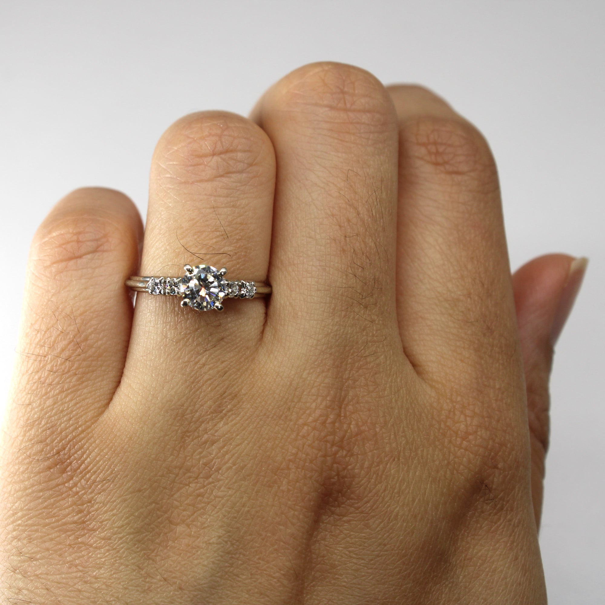 Solitaire with Accents Diamond Ring | 0.74ctw VS2 H/I | SZ 6.5 |