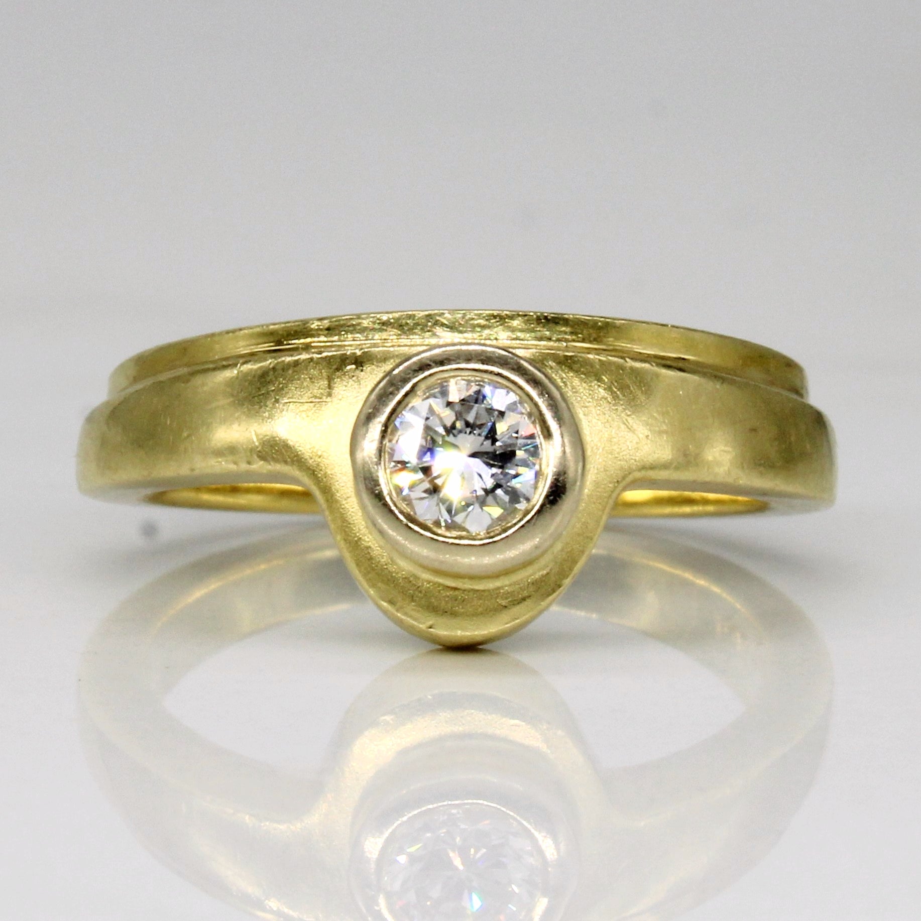 Illusion Set Diamond Ring | 0.32ct | SZ 6.75 |
