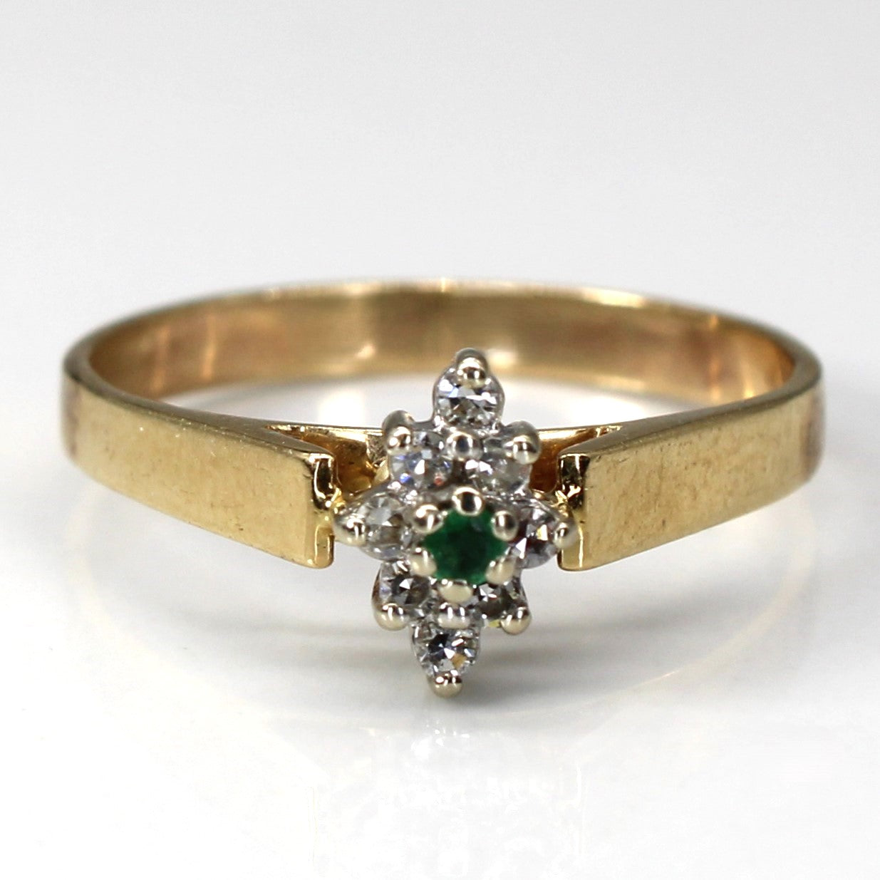 Cluster Set Diamond & Emerald Ring | 0.08ctw | SZ 7 |