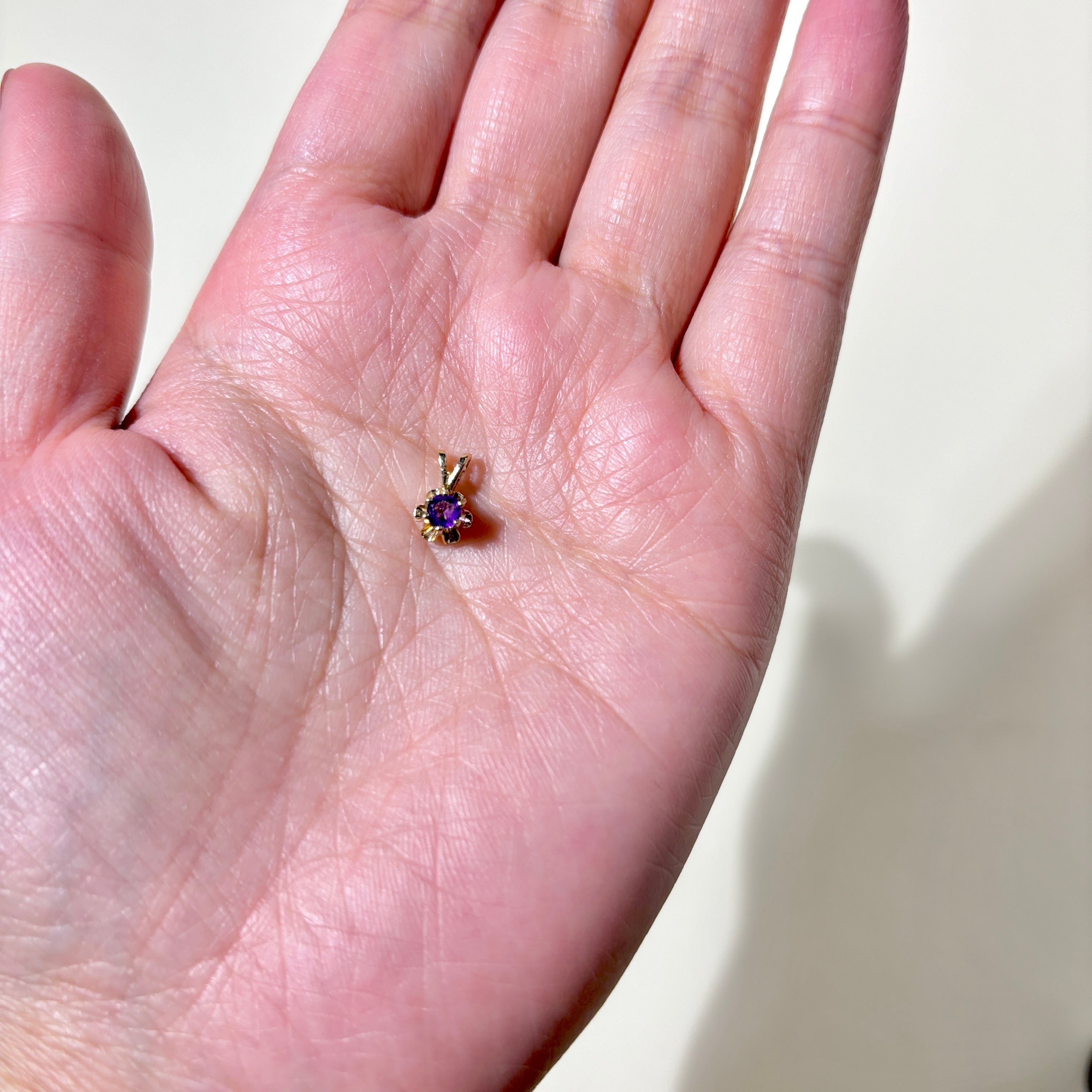 14K Yellow Gold Amethyst Pendant | 0.11ct |