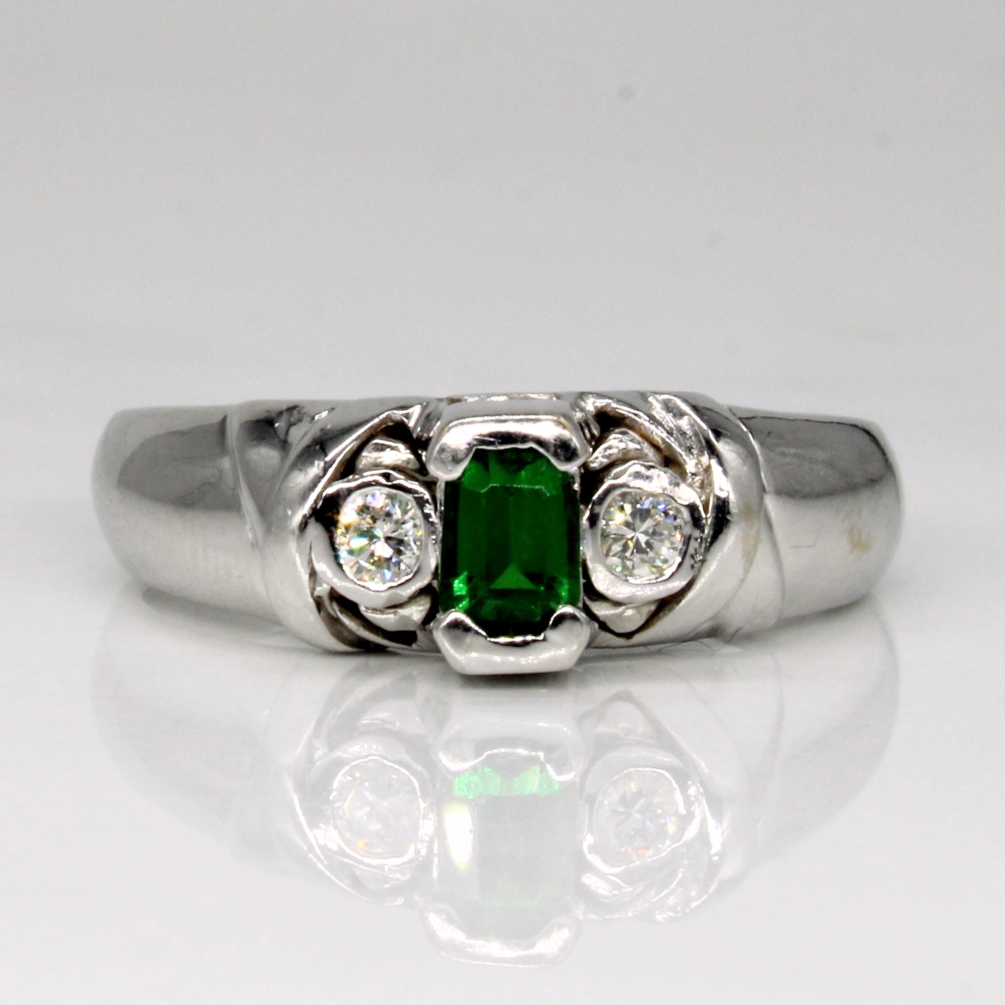 Tsavorite Garnet & Diamond Ring | 0.40ct, 0.14ctw | SZ 9.25 |