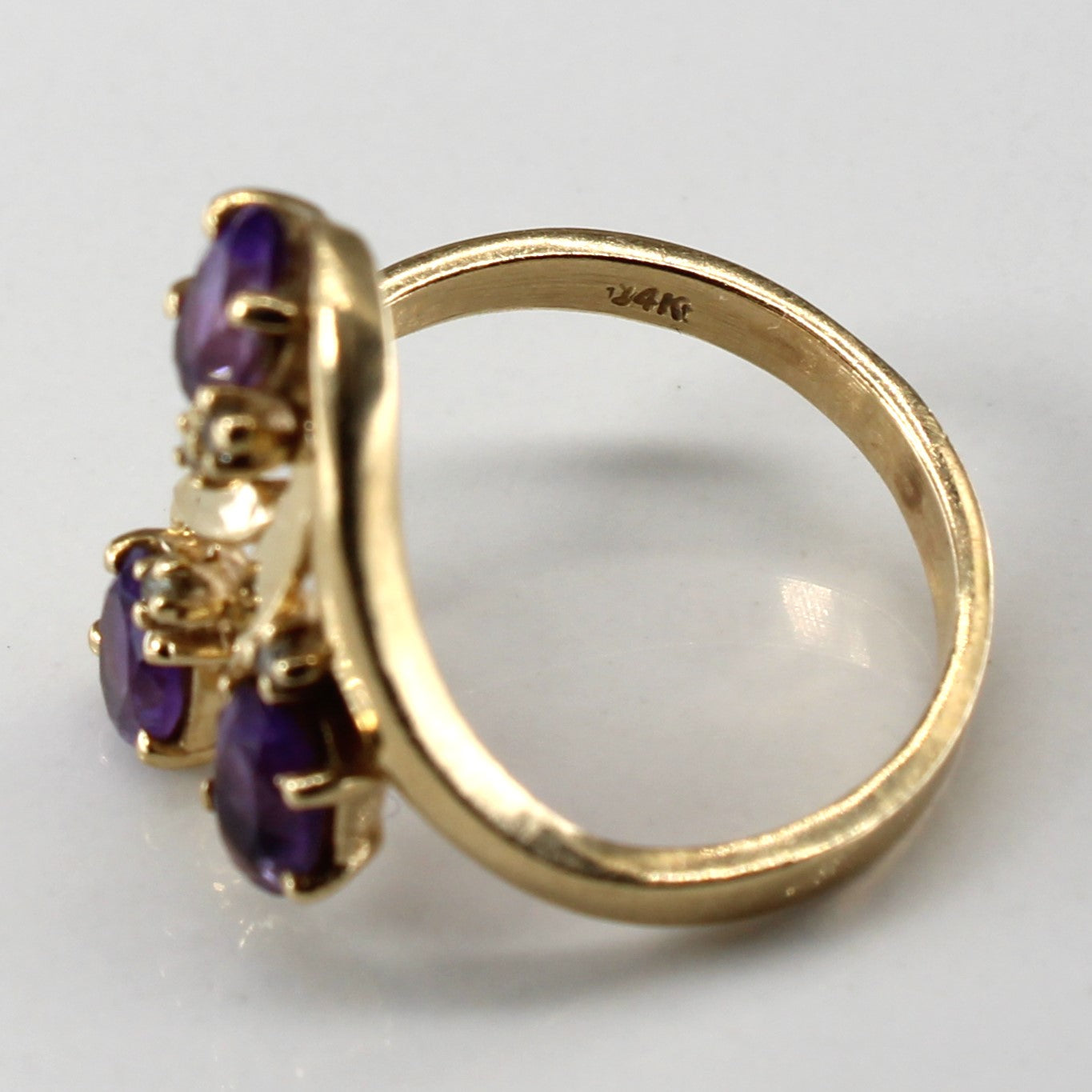 14k Yellow Gold Amethyst & Diamond Textured Gold Ring | 0.60ctw | 0.04ctw | SZ 7.25 |